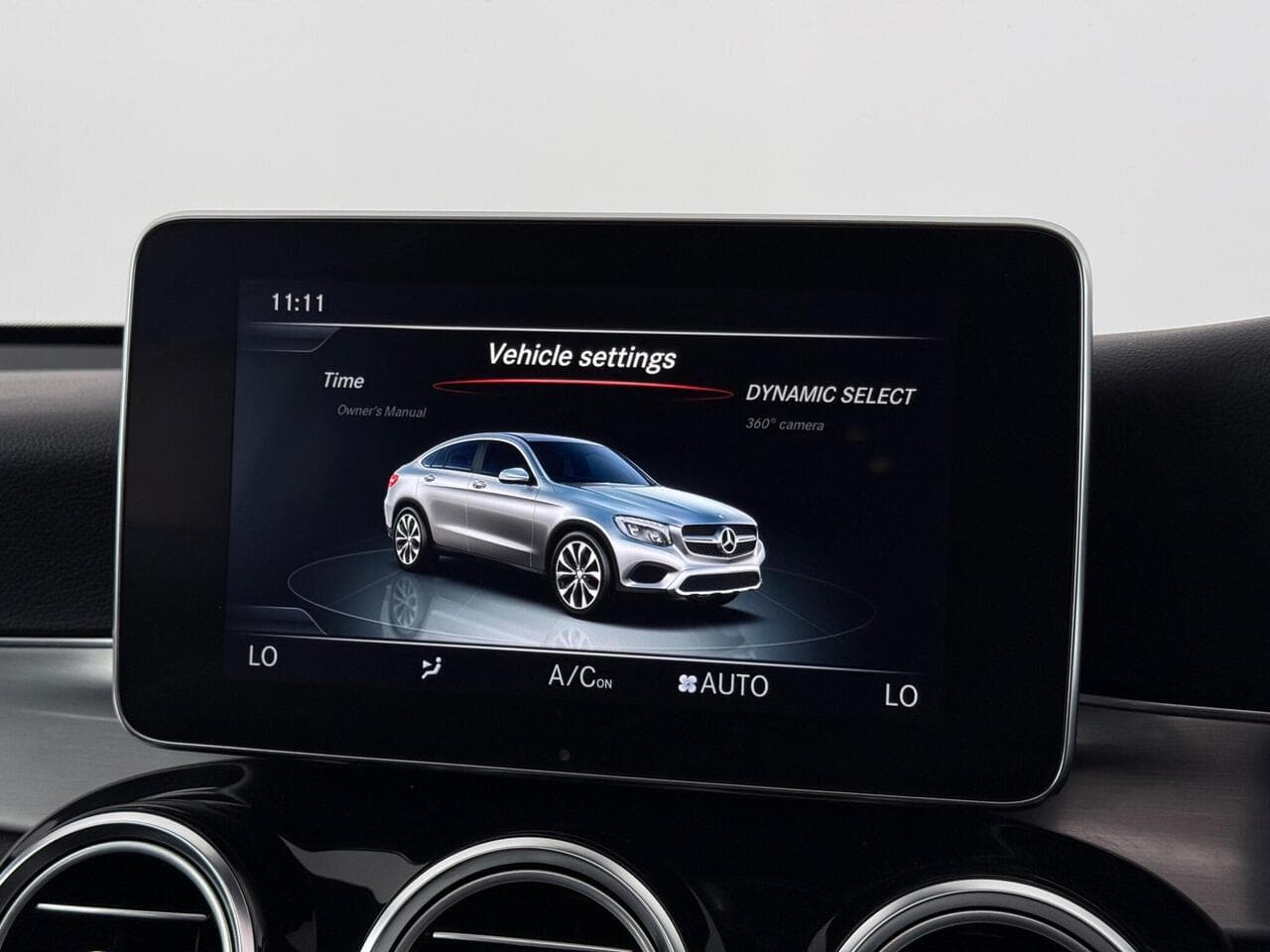Mercedes-Benz GLC thumbnail Infotainment System