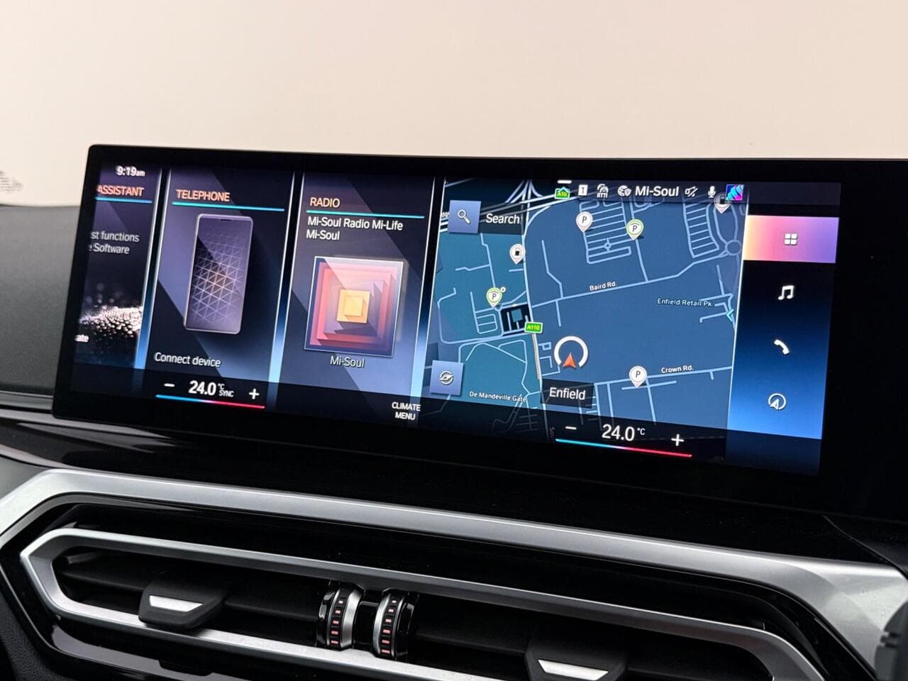 BMW 2 Series thumbnail Infotainment System