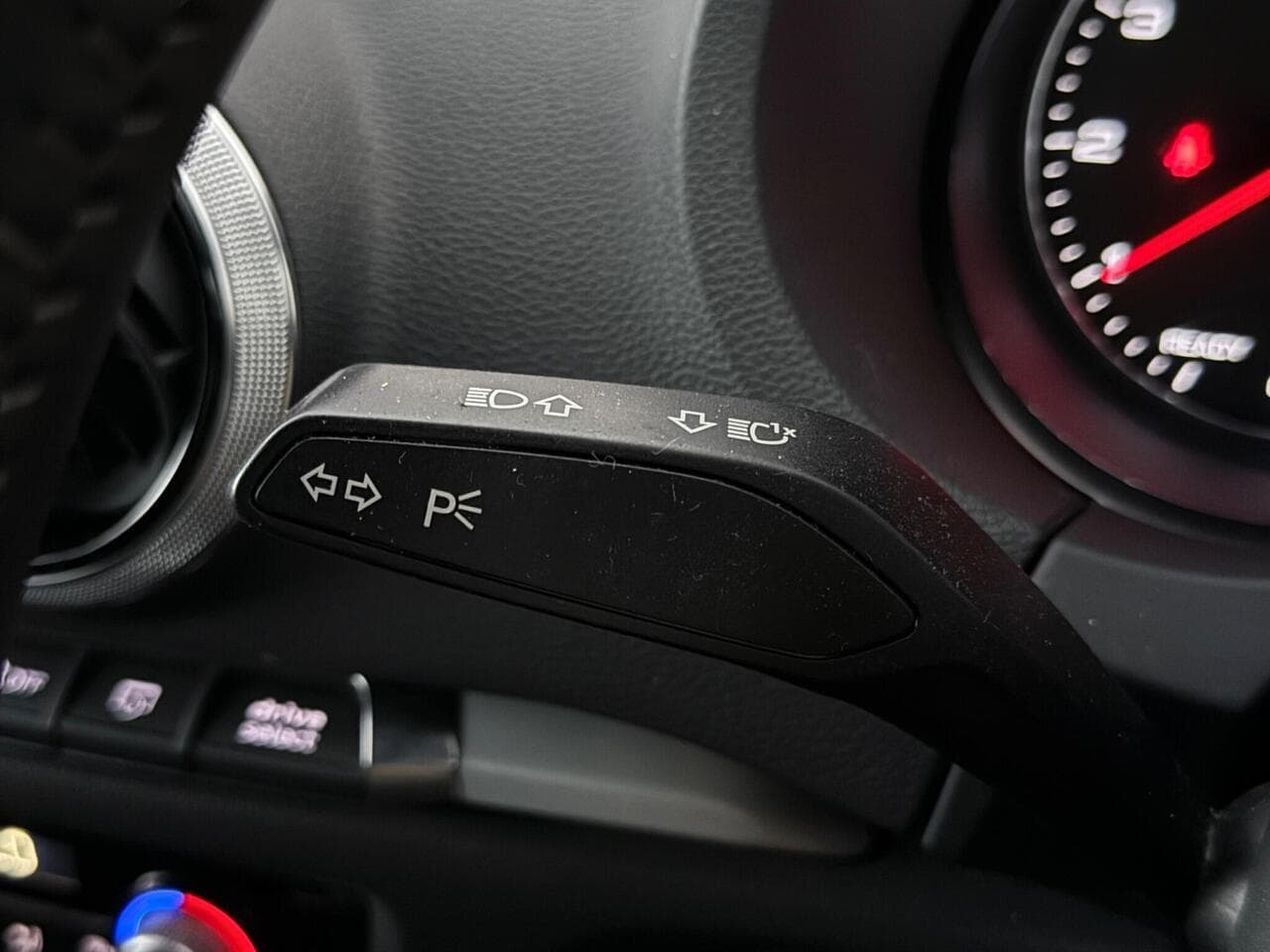 Audi A3 thumbnail Misc Controls