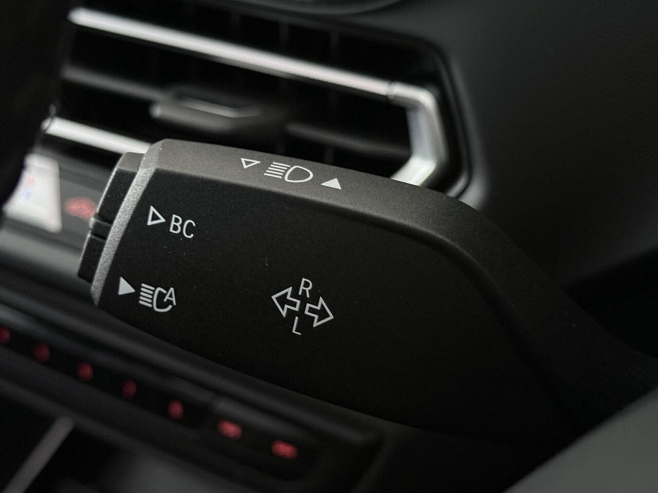 BMW 1 Series thumbnail Misc Controls