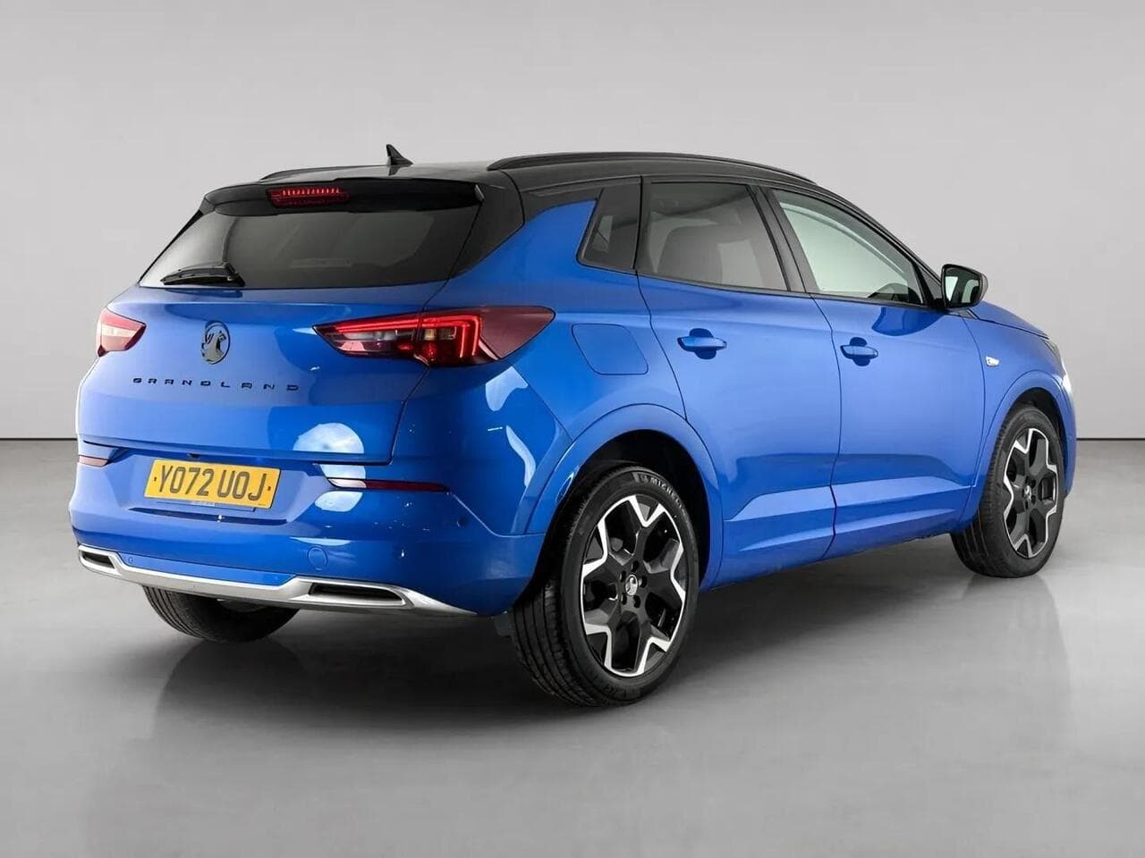 Vauxhall Grandland thumbnail Rear Right