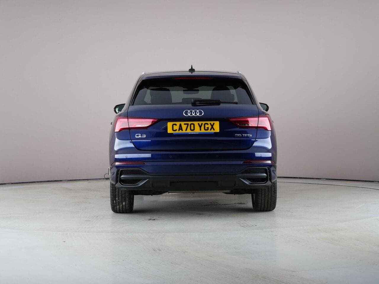 Audi Q3 thumbnail Rear