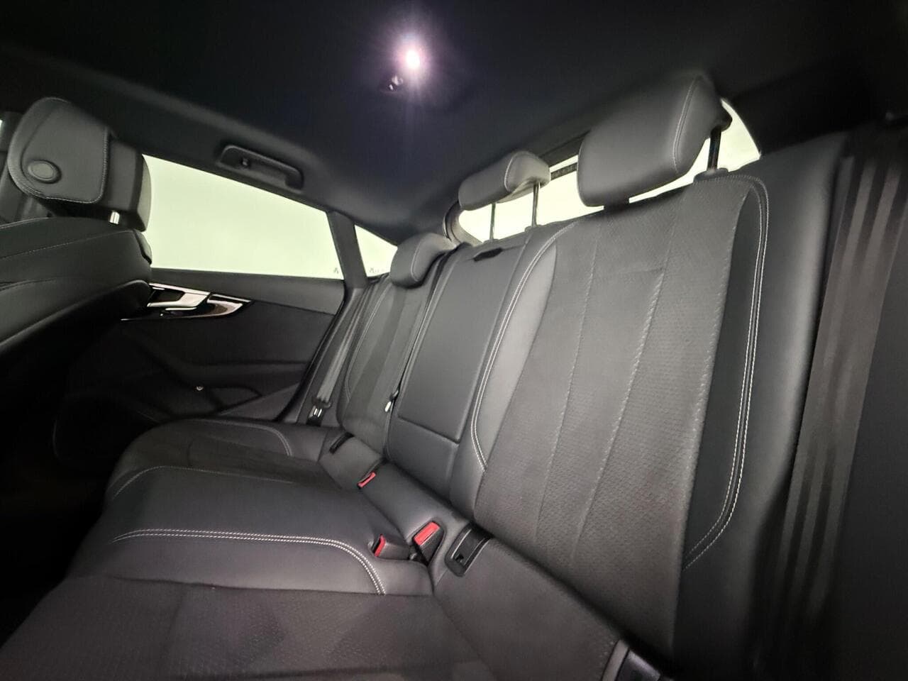 Audi A5 thumbnail Seats Rear