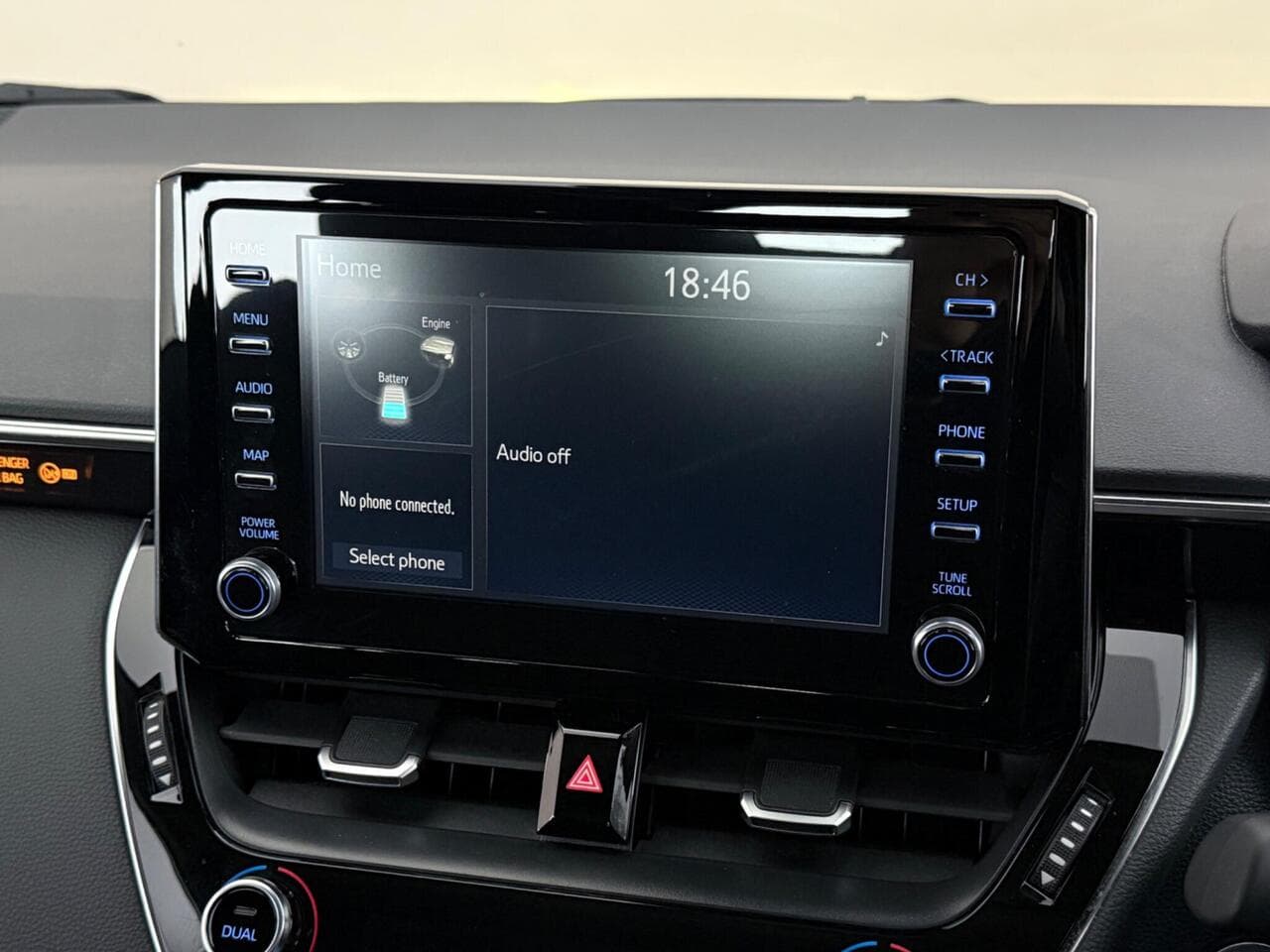 Toyota Corolla thumbnail Infotainment System