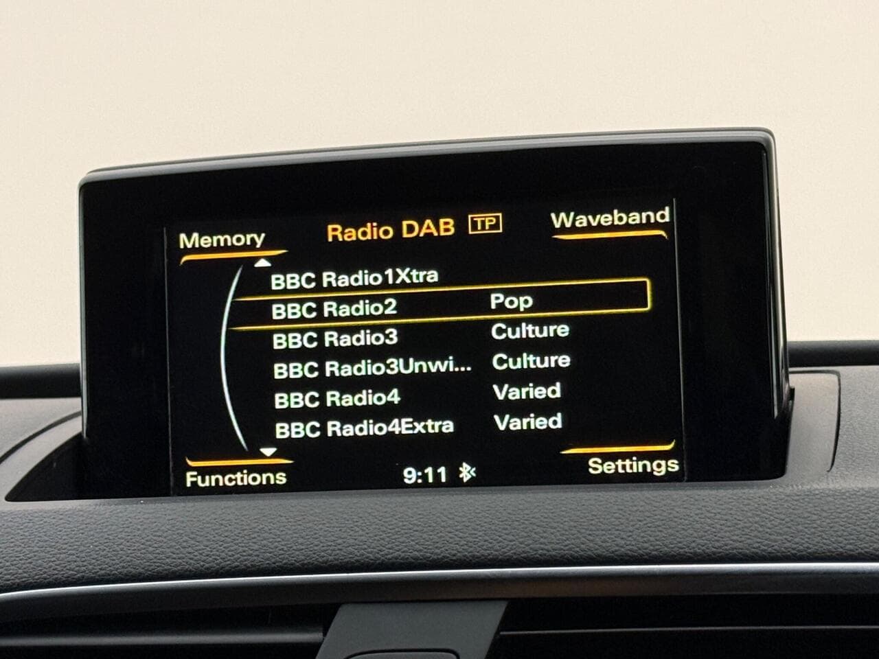 Audi Q3 thumbnail Infotainment System