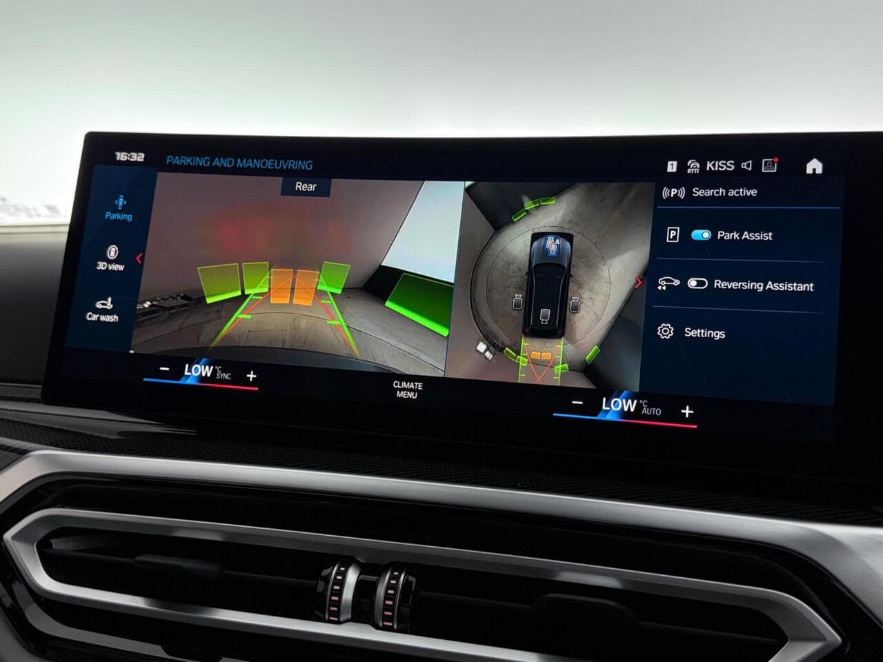 BMW M3 thumbnail Infotainment System