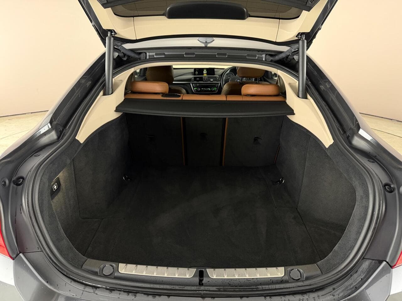 BMW 4 Series Gran Coupe thumbnail Boot