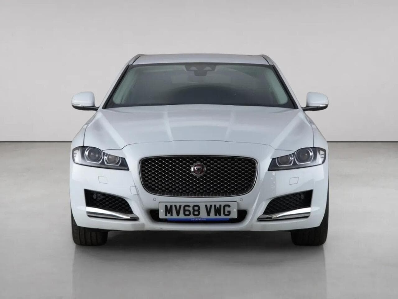 Jaguar XF thumbnail Front