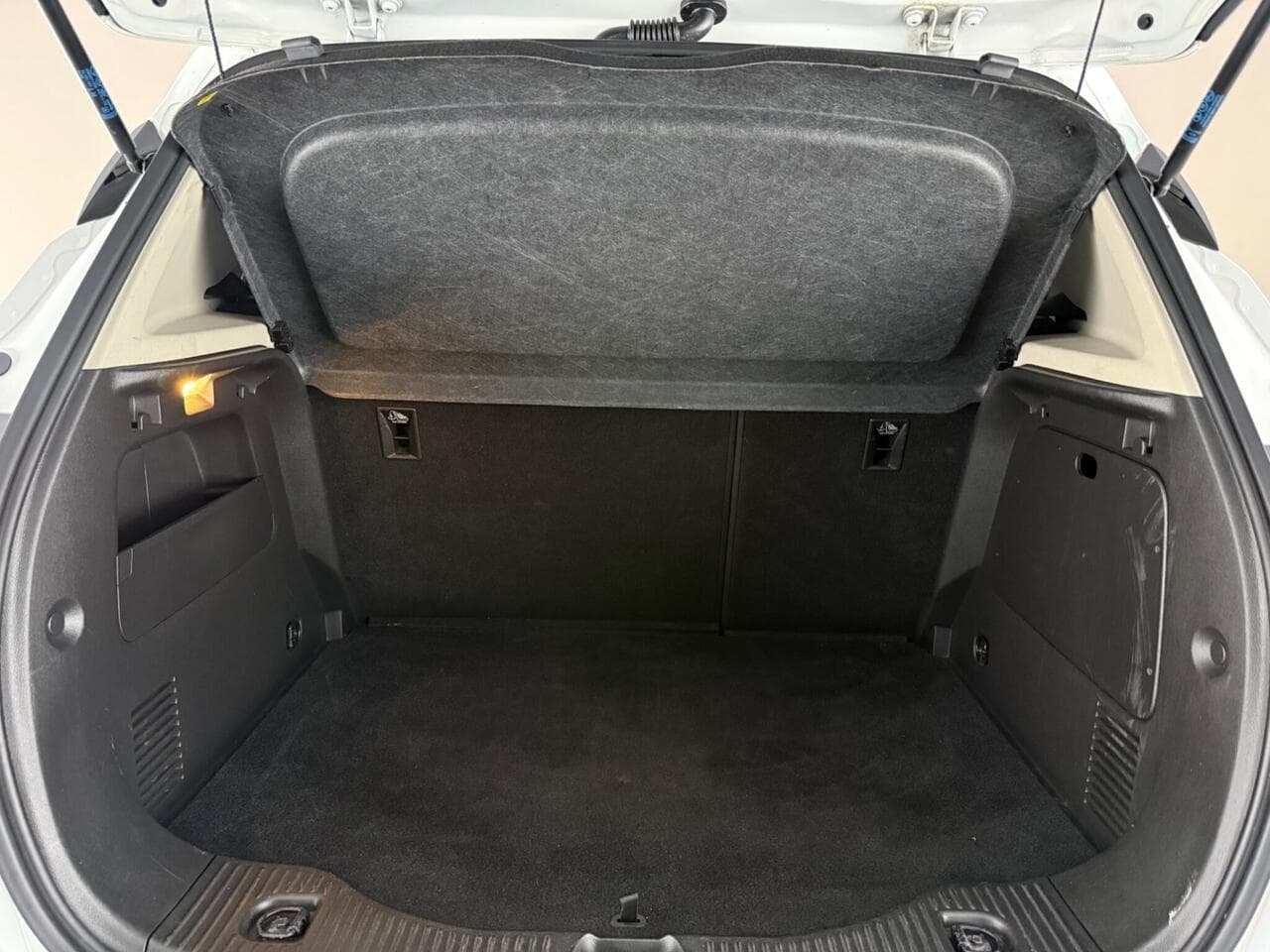 Vauxhall Mokka X thumbnail Boot