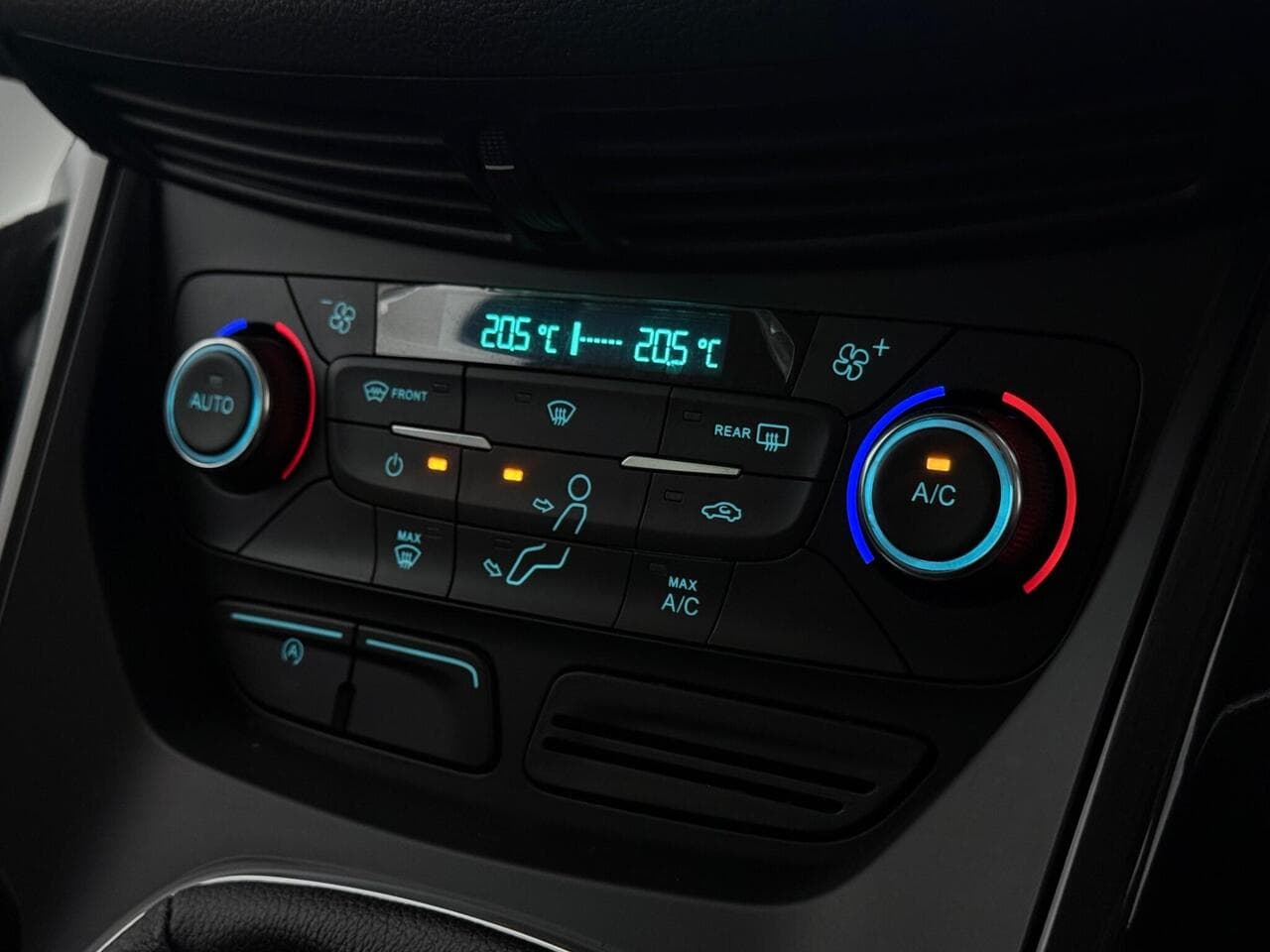 Ford Kuga thumbnail Misc Controls