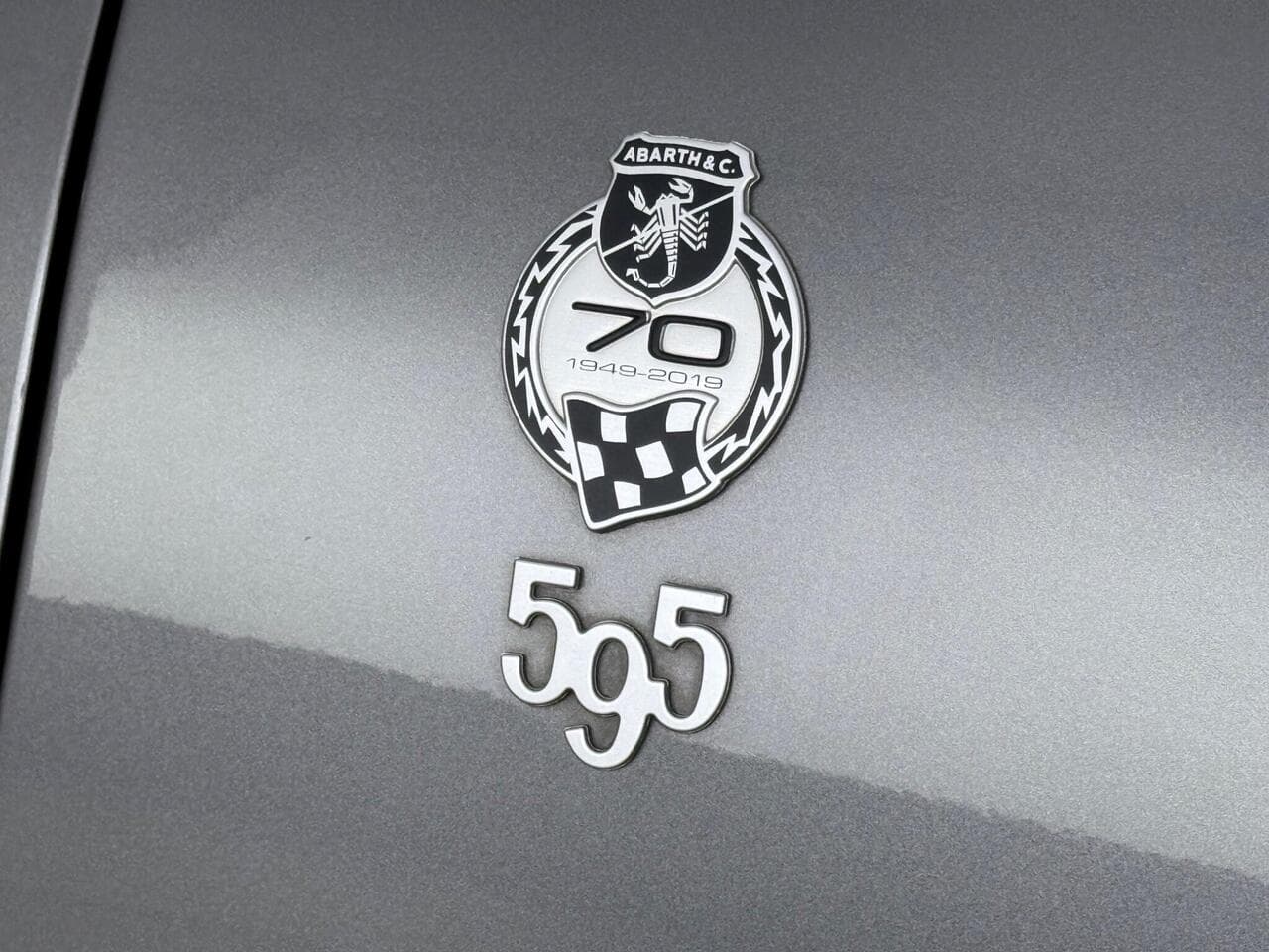 Abarth 595 thumbnail Badge Exterior