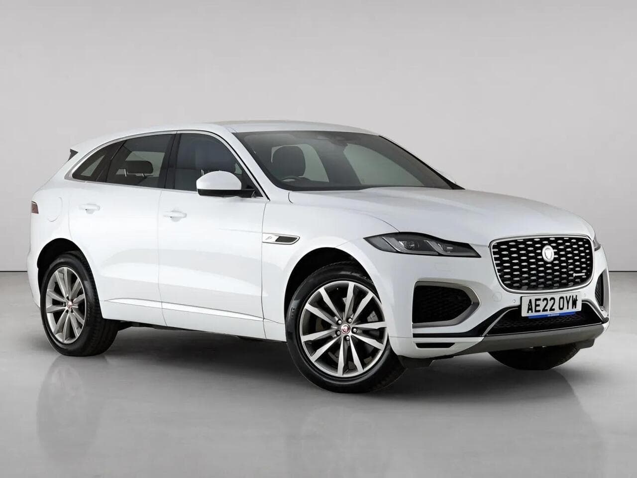 Jaguar F-PACE - Jaguar F-PACE 2.0 P400e 17.1kWh R-Dynamic SE Auto AWD Euro 6 (s/s) 5dr