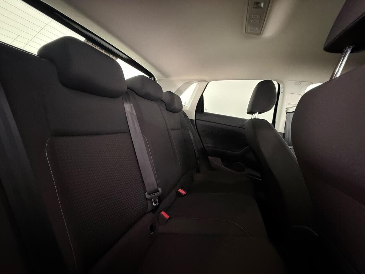 Volkswagen Polo thumbnail Seats Rear