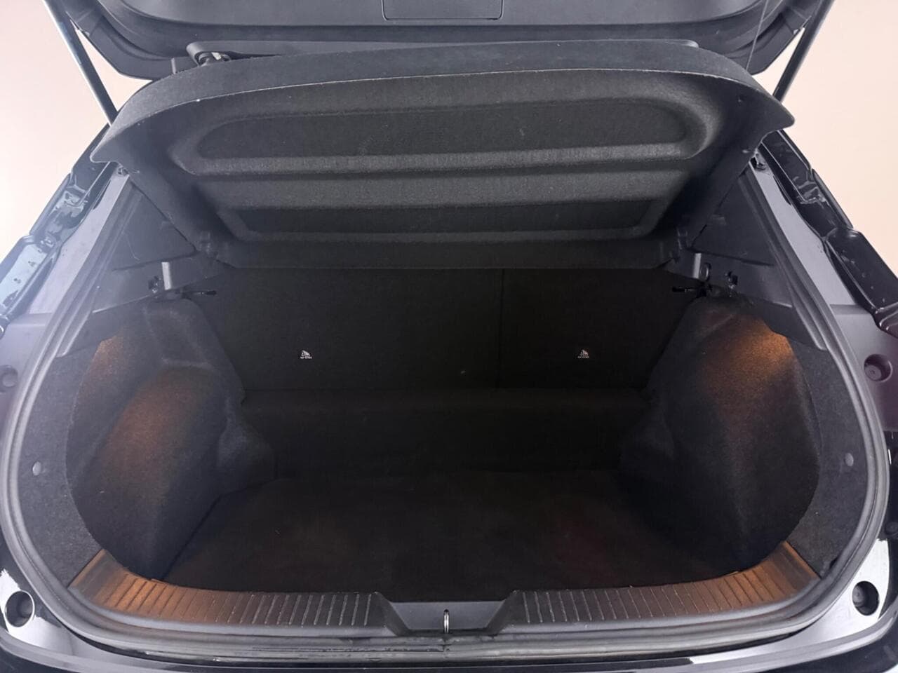 Nissan Qashqai thumbnail Boot