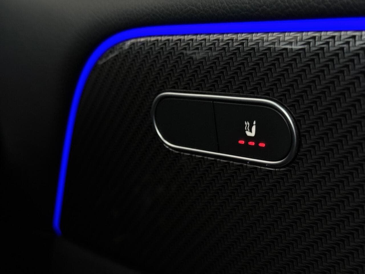 Mercedes-Benz GLB thumbnail Misc Controls