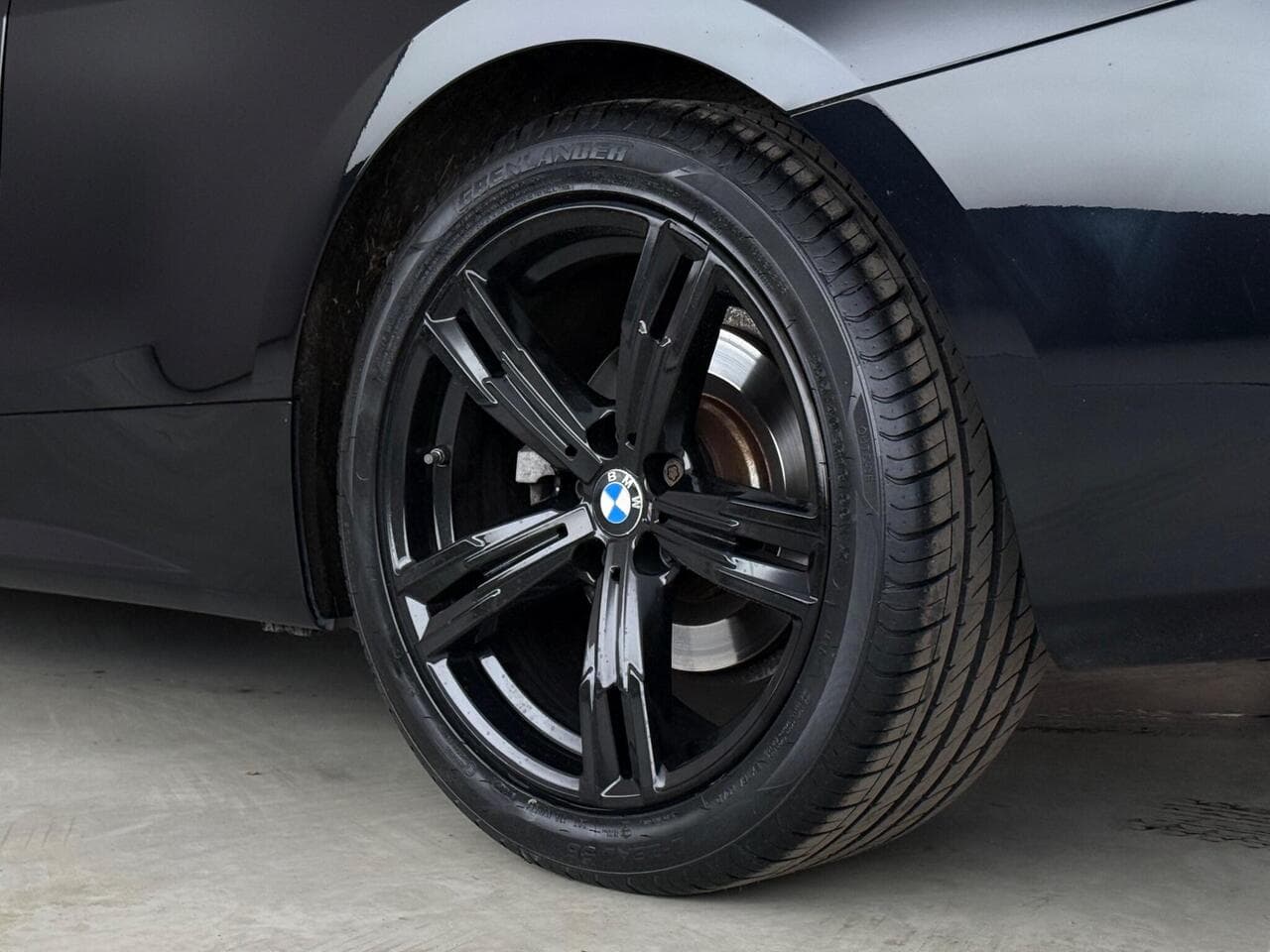 BMW 4 Series thumbnail Wheel