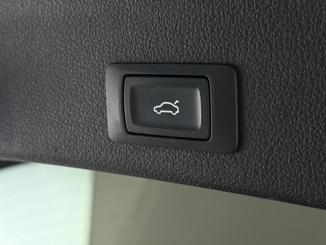 Audi A6 Avant thumbnail Misc Controls