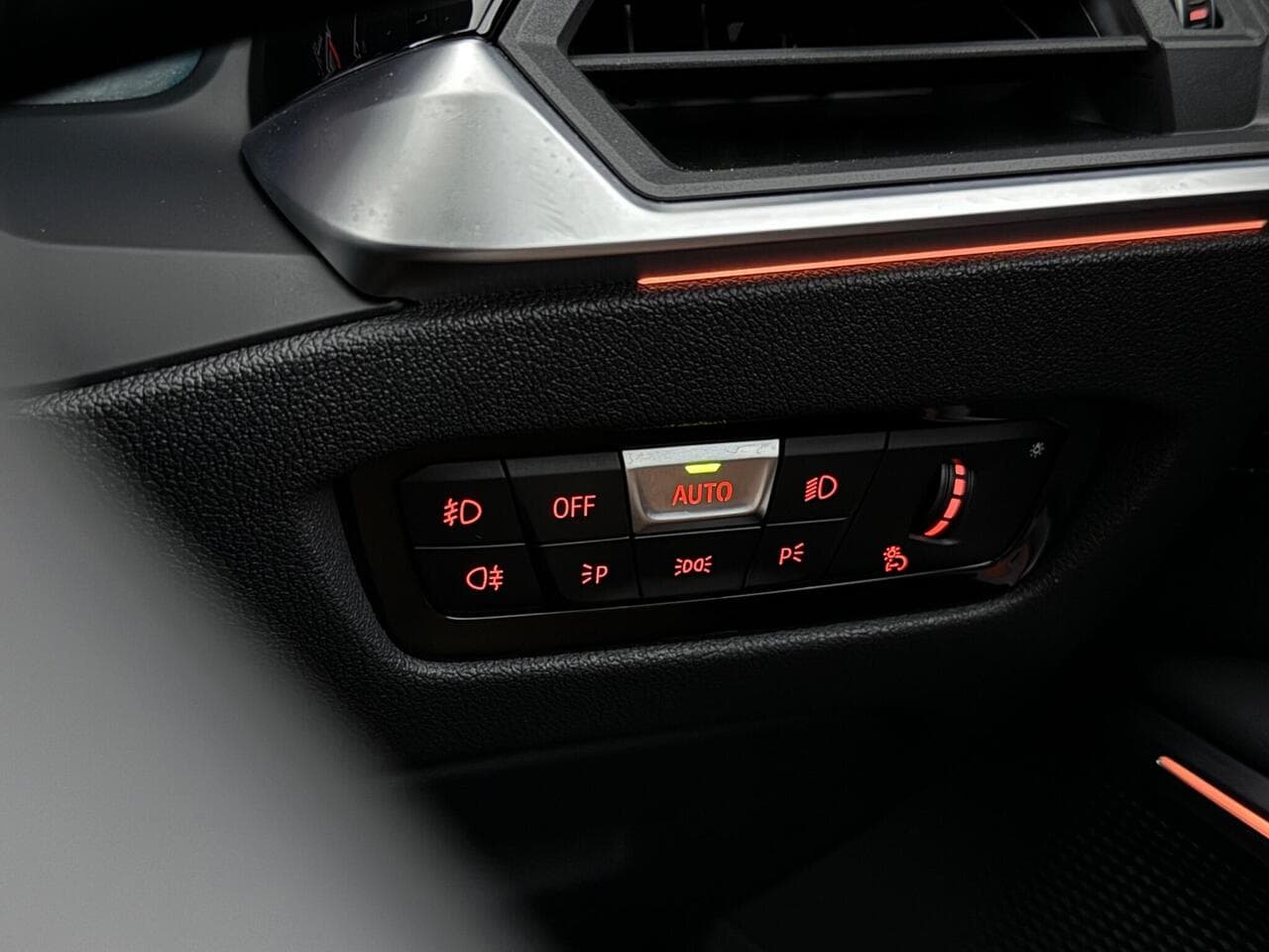 BMW 3 Series thumbnail Misc Controls