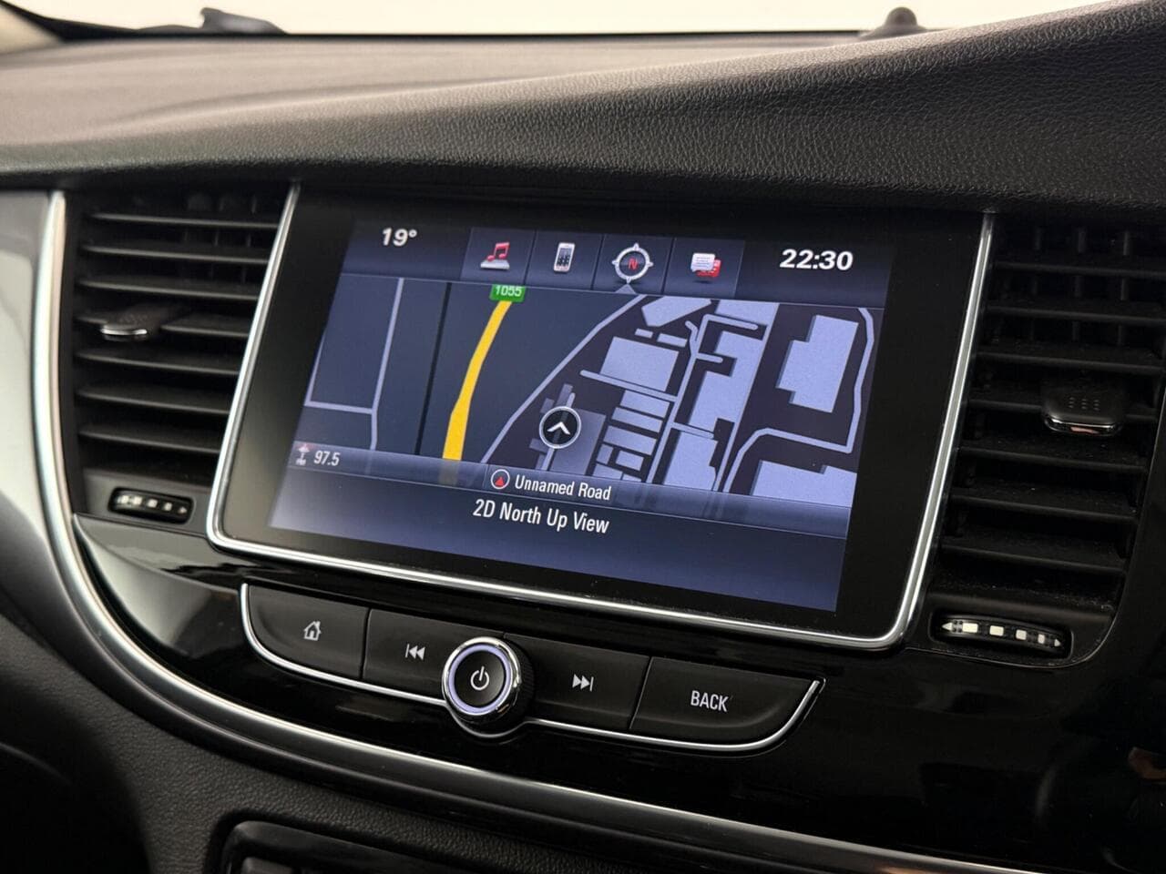 Vauxhall Mokka X thumbnail Infotainment System
