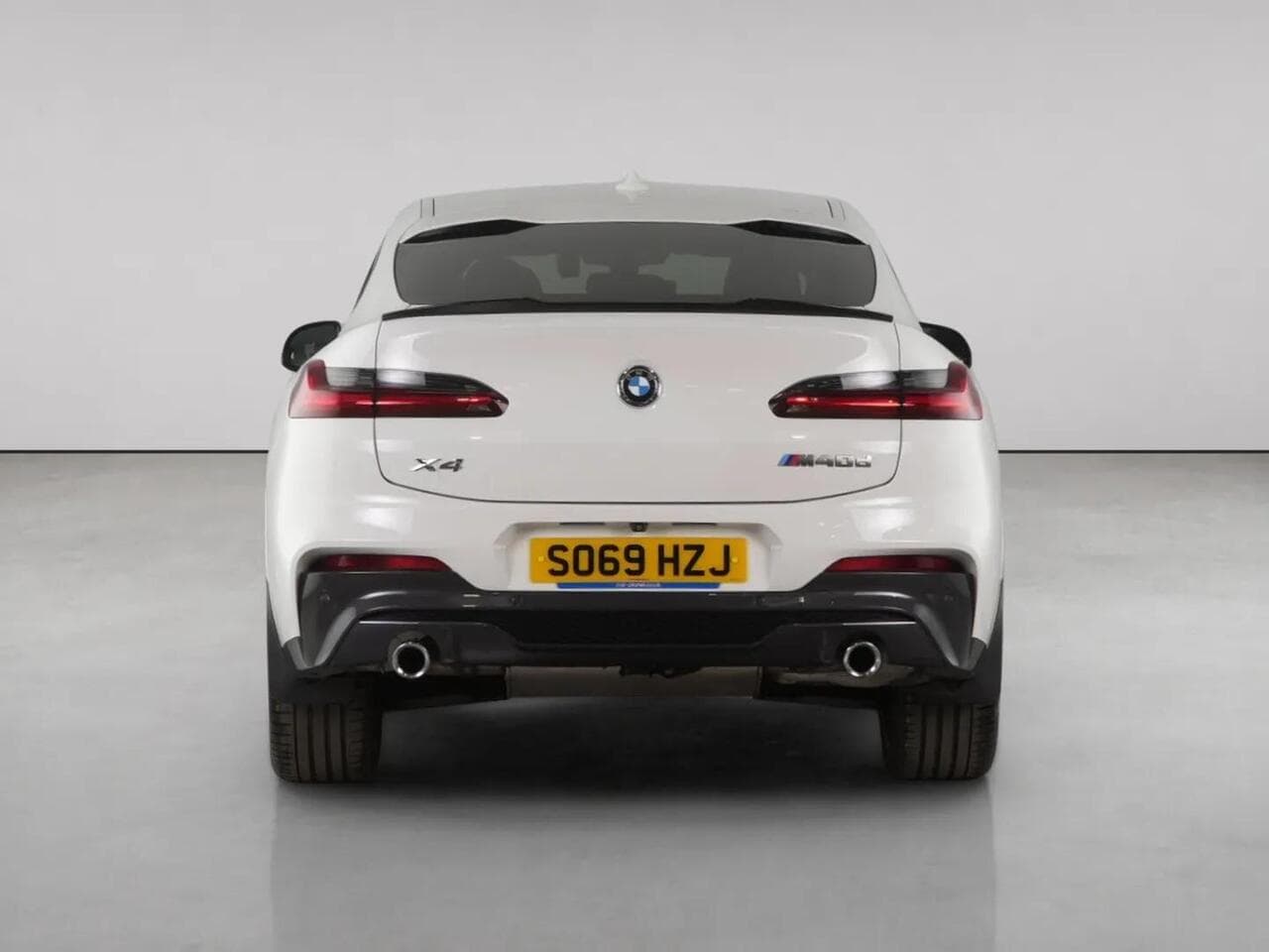 BMW X4 thumbnail Rear