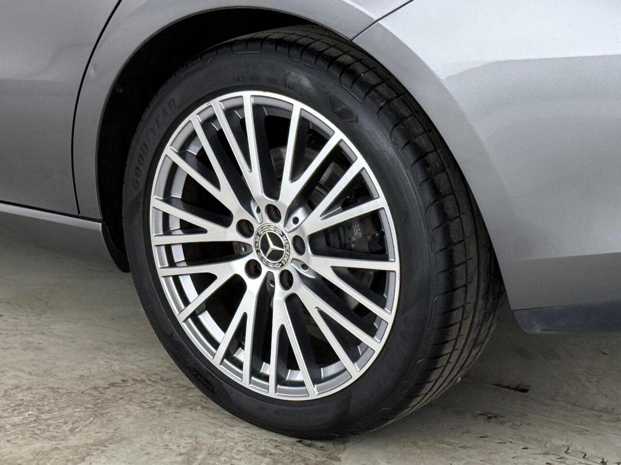 Mercedes-Benz CLA thumbnail Wheel