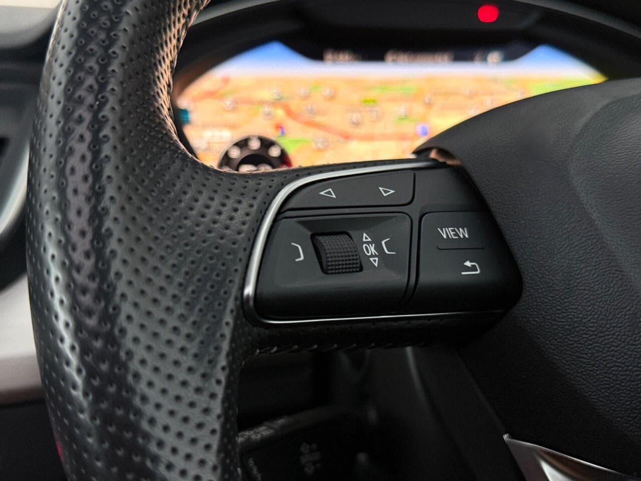 Audi Q5 thumbnail Misc Controls
