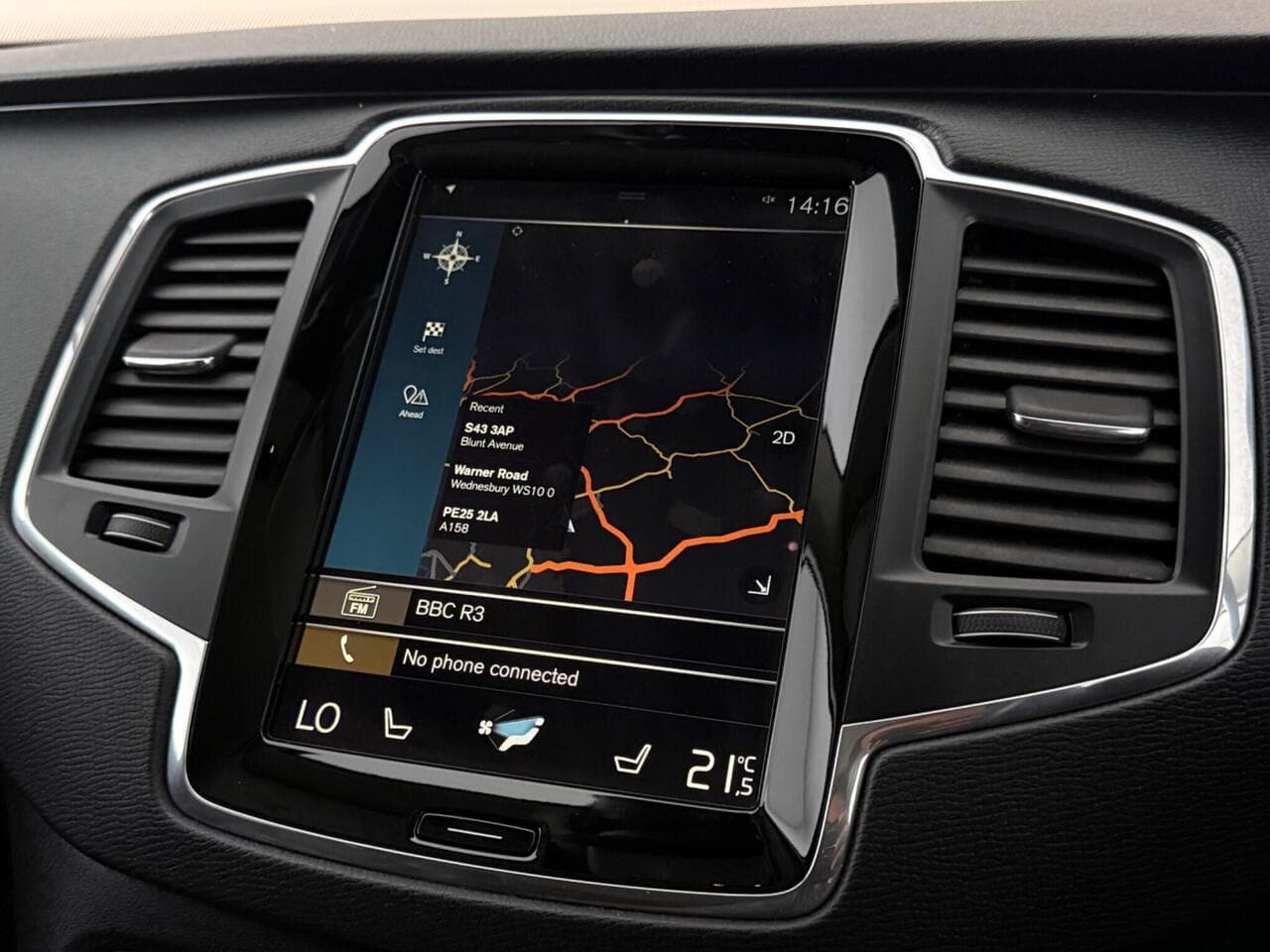 Volvo XC90 thumbnail Infotainment System