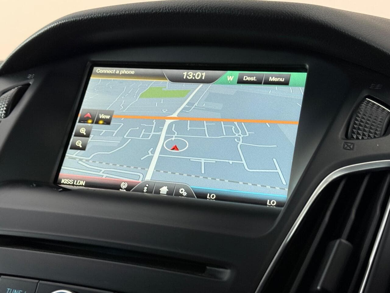 Ford Focus thumbnail Infotainment System