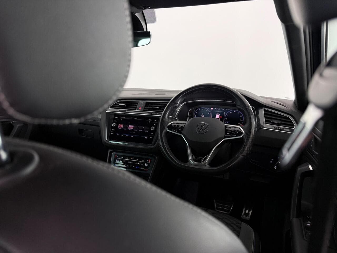 Volkswagen Tiguan thumbnail Inconclusive