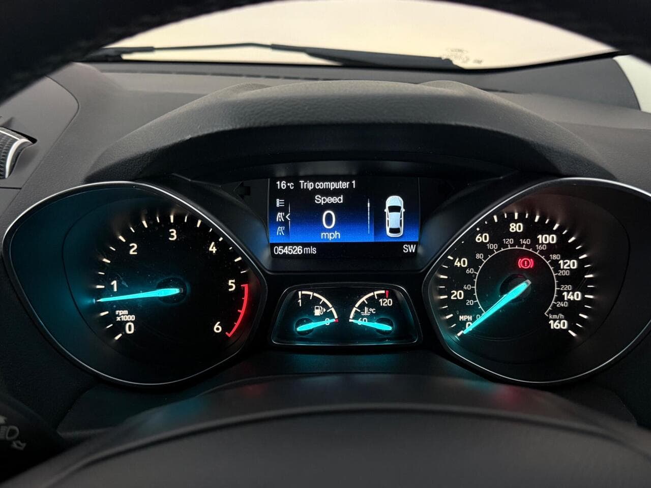 Ford Kuga thumbnail Driver Instruments