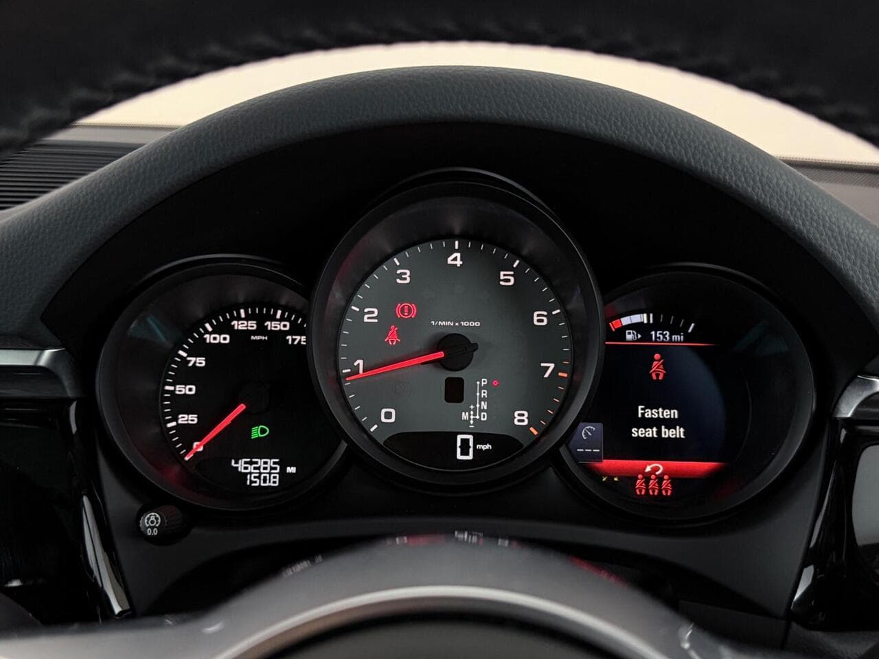 Porsche Macan thumbnail Driver Instruments