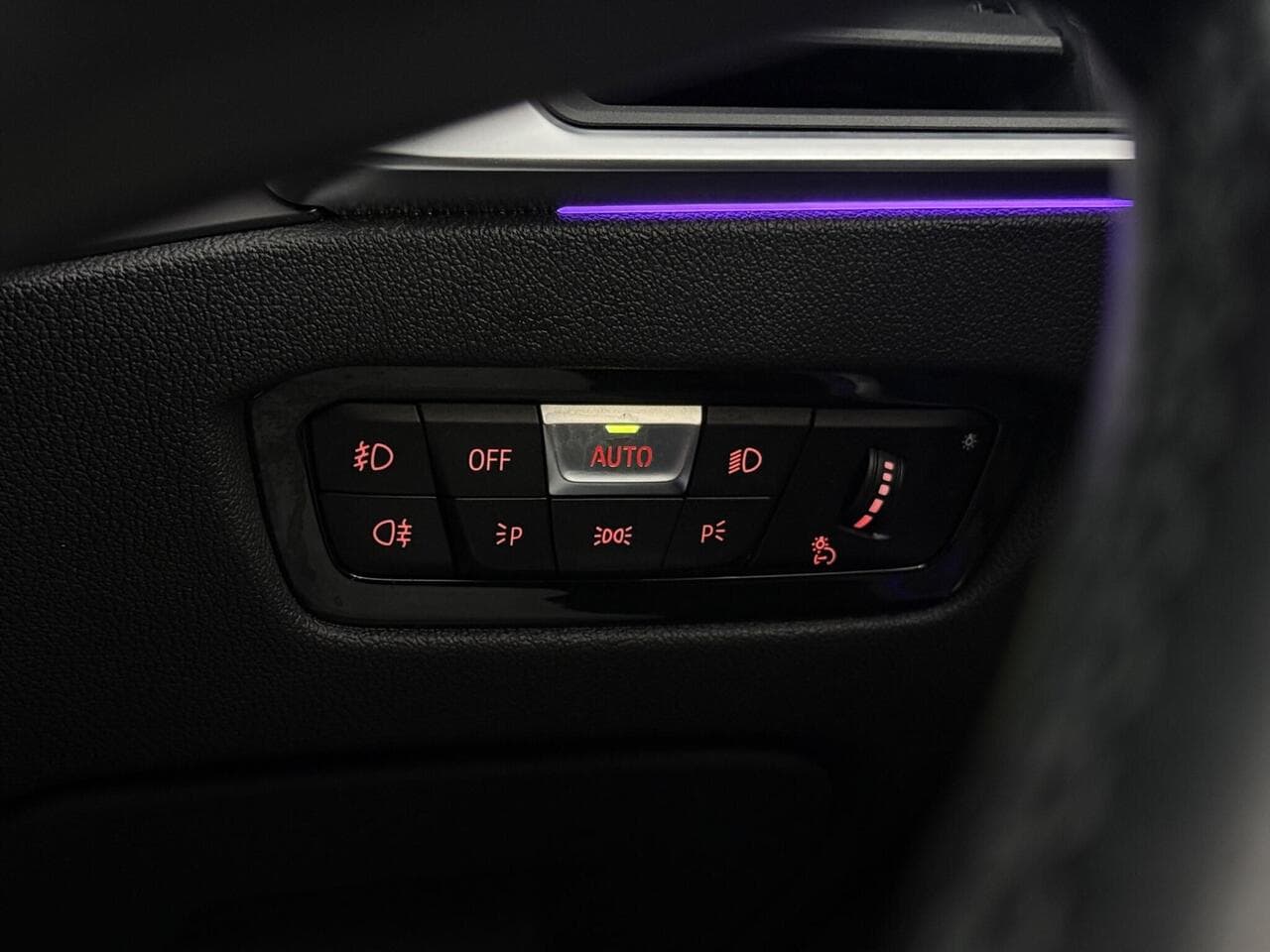 BMW 3 Series thumbnail Misc Controls