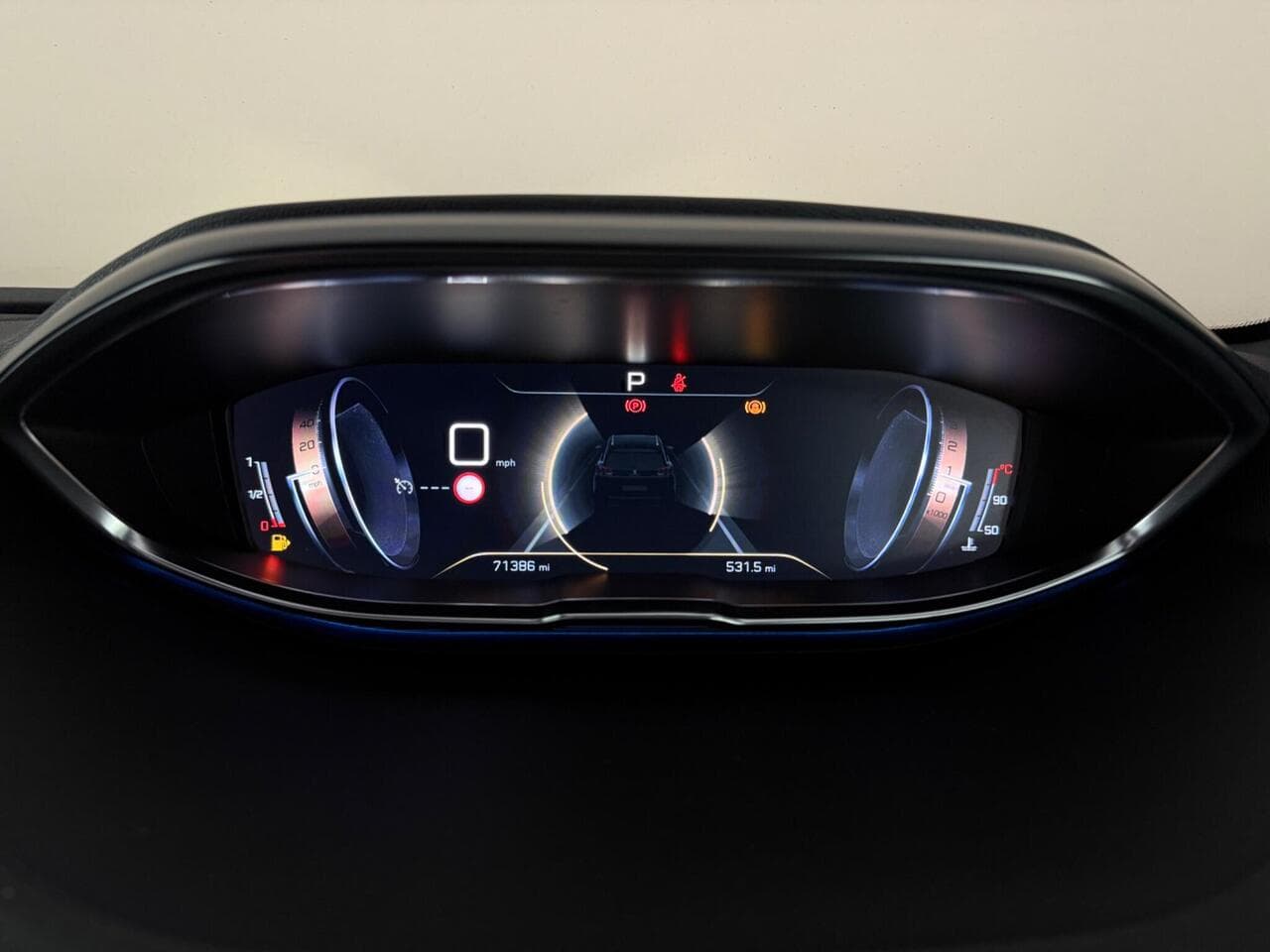 Peugeot 5008 thumbnail Driver Instruments
