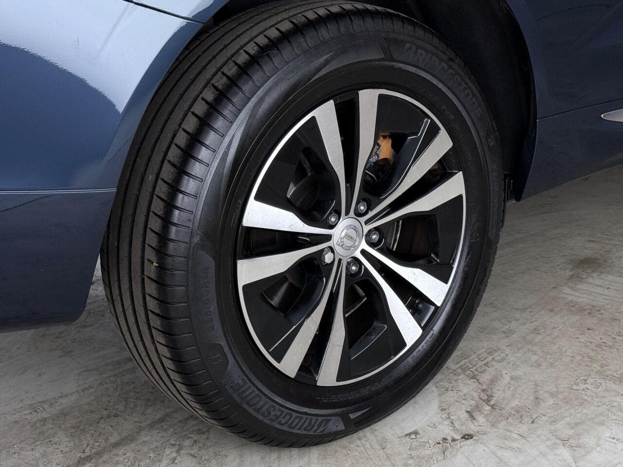 Volvo XC60 thumbnail Wheel
