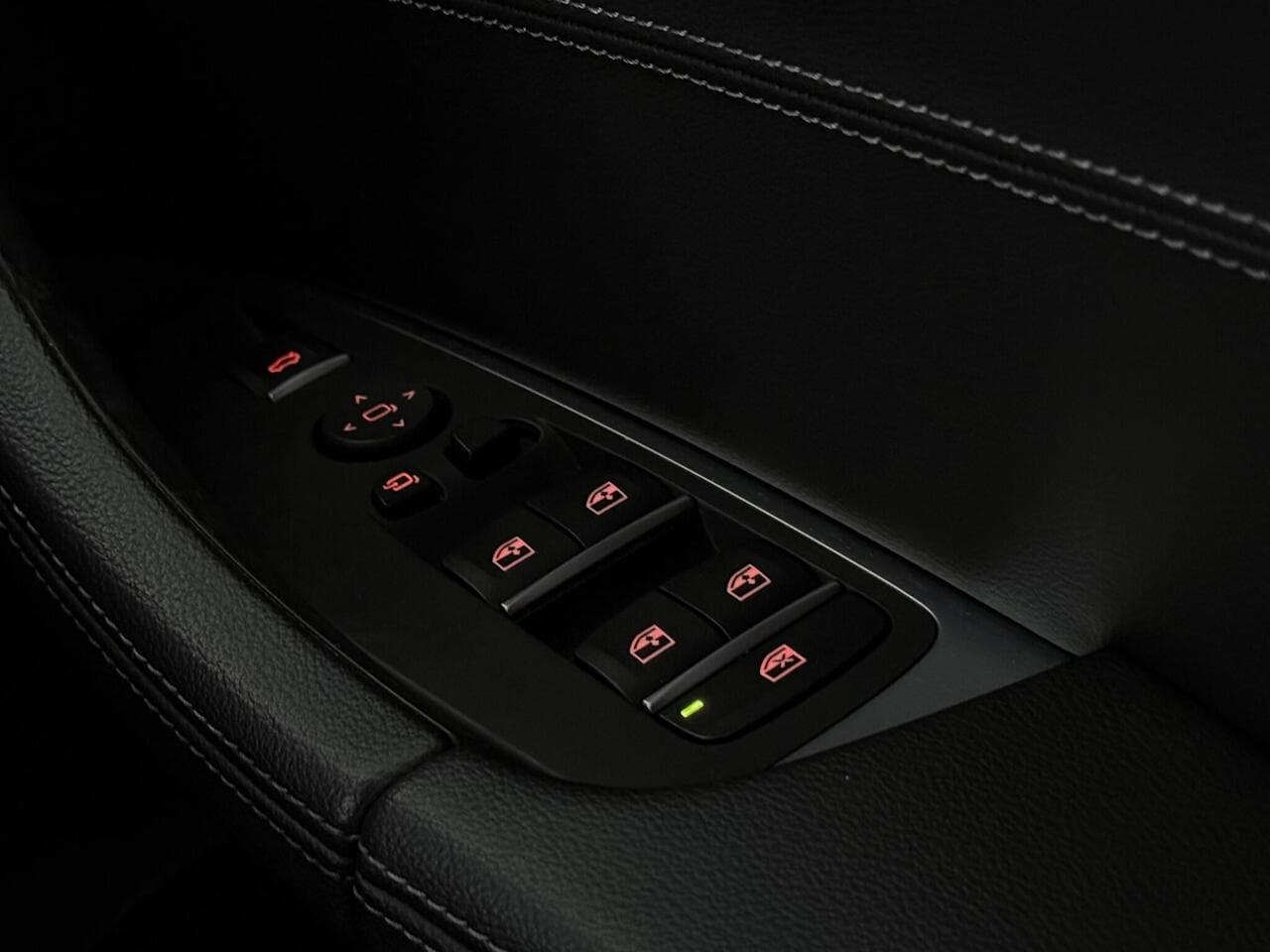 BMW X3 thumbnail Misc Controls