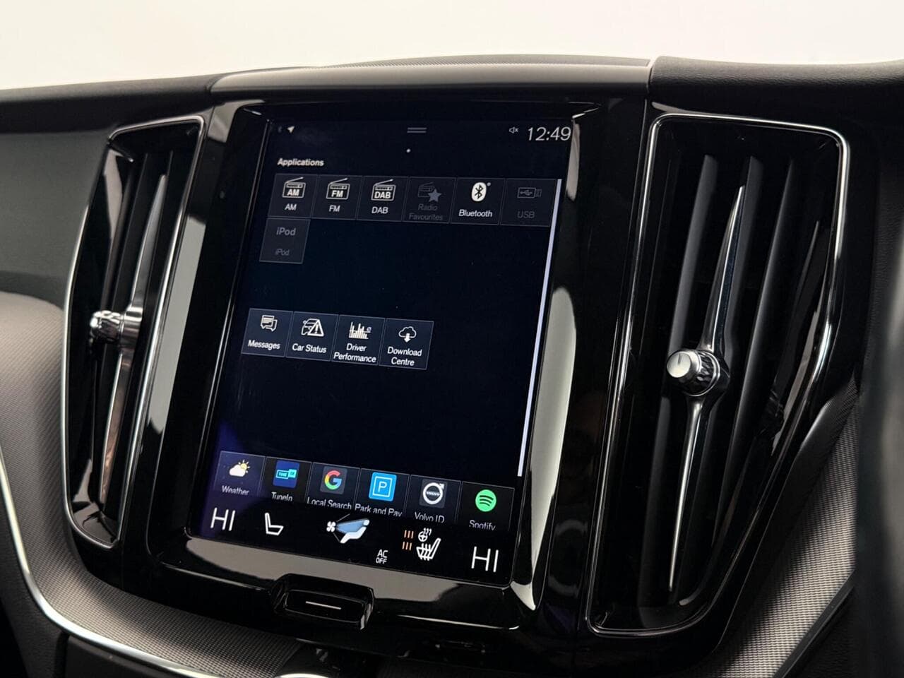 Volvo XC60 thumbnail Infotainment System