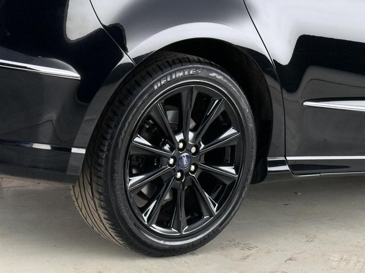 Ford S-Max thumbnail Wheel