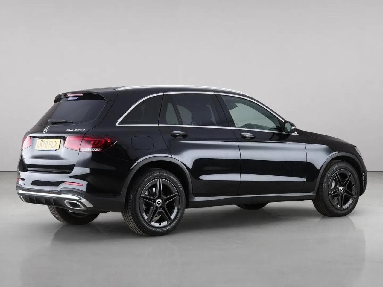Mercedes-Benz GLC thumbnail Side Right