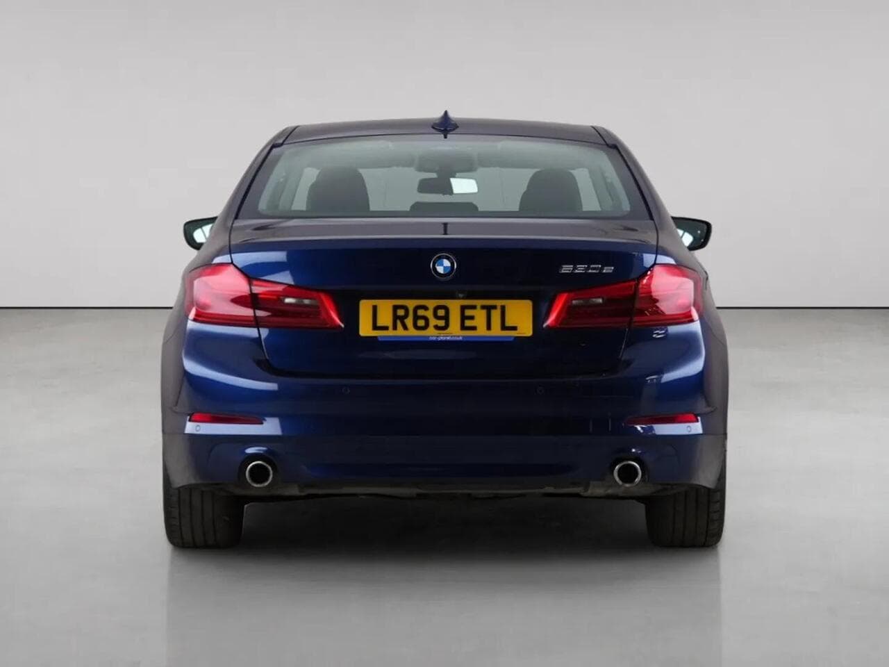 BMW 5 Series thumbnail Rear