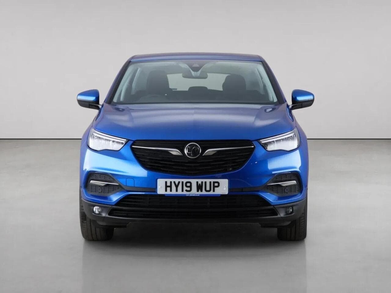 Vauxhall Grandland X thumbnail Front