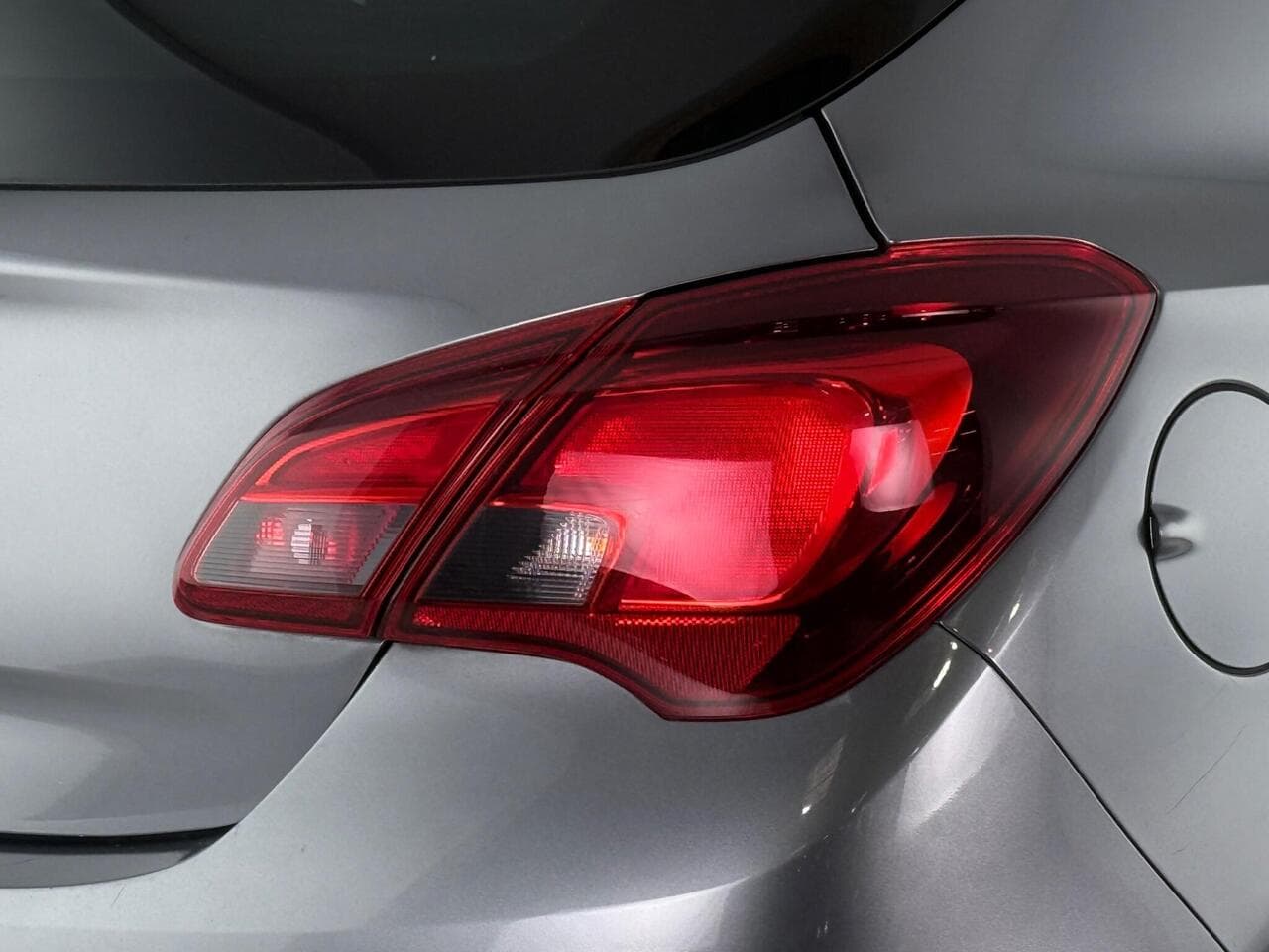 Vauxhall Corsa thumbnail Lights Rear