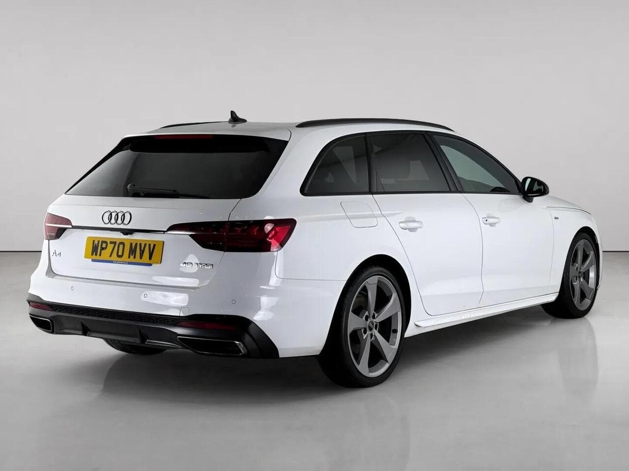 Audi A4 Avant thumbnail Rear Right