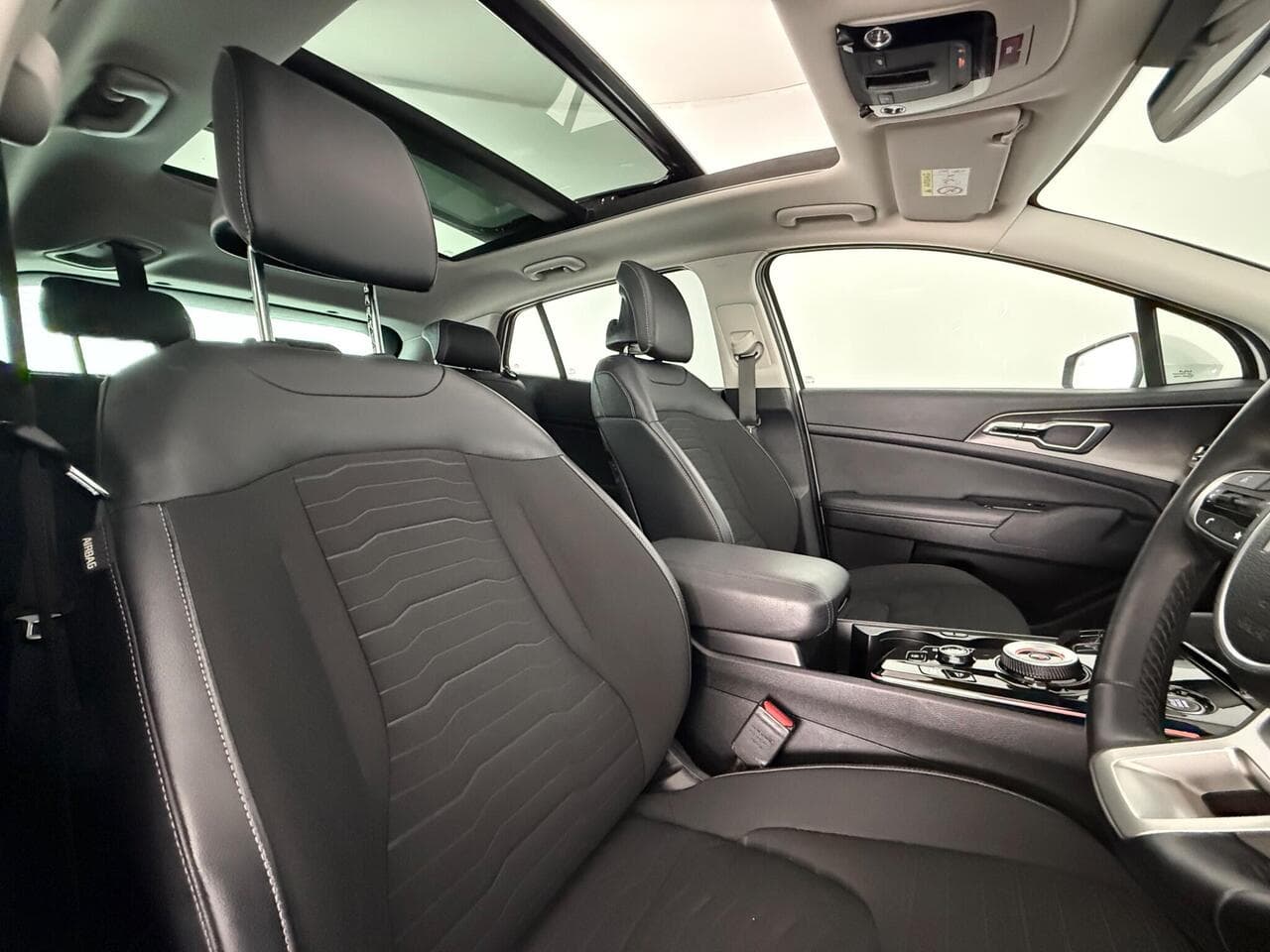 Kia Sportage thumbnail Seat Driver