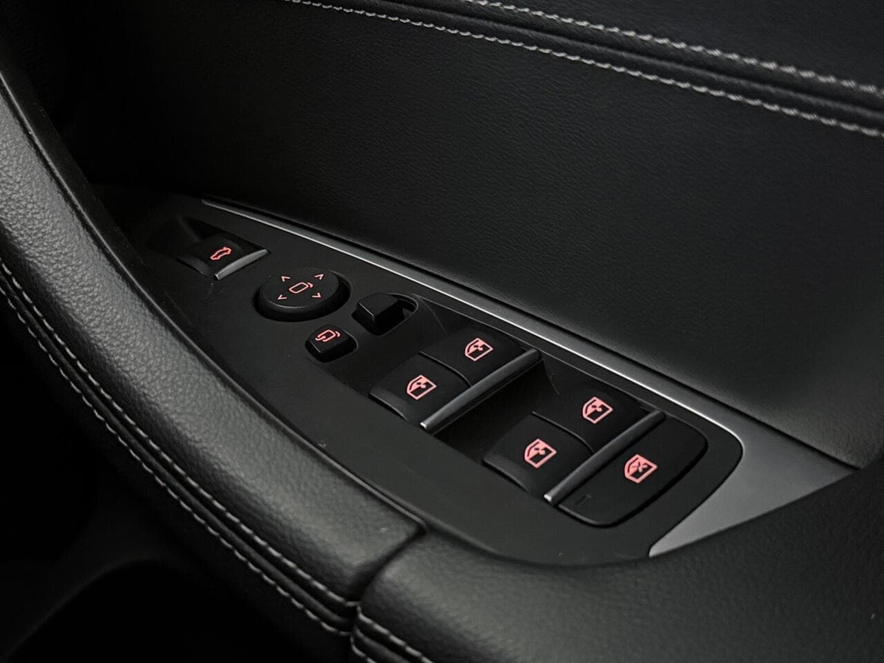 BMW X3 thumbnail Misc Controls