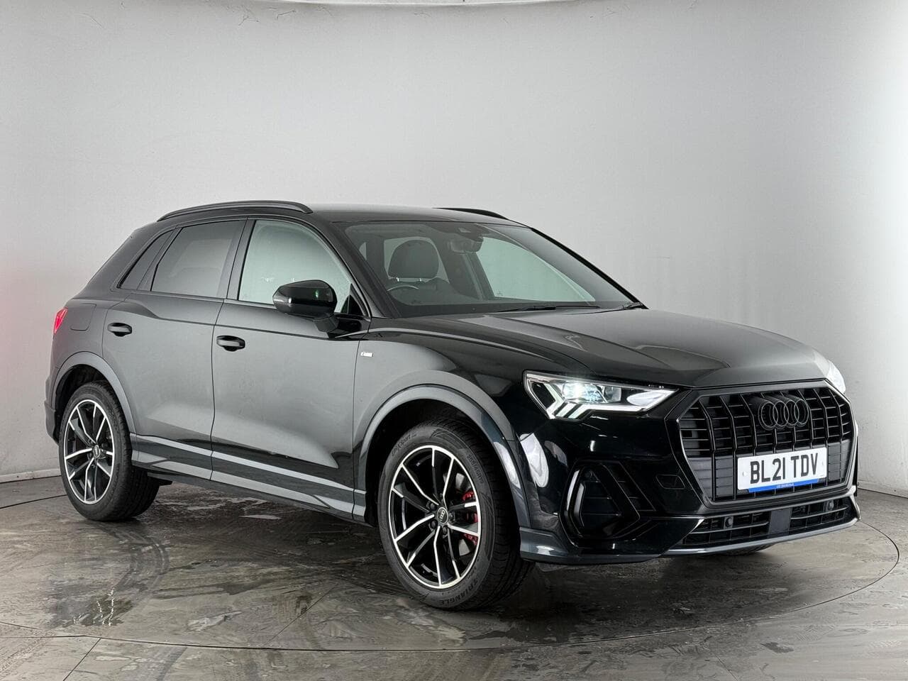 Audi Q3 - Audi Q3 1.5 TFSI CoD 35 Black Edition S Tronic Euro 6 (s/s) 5dr