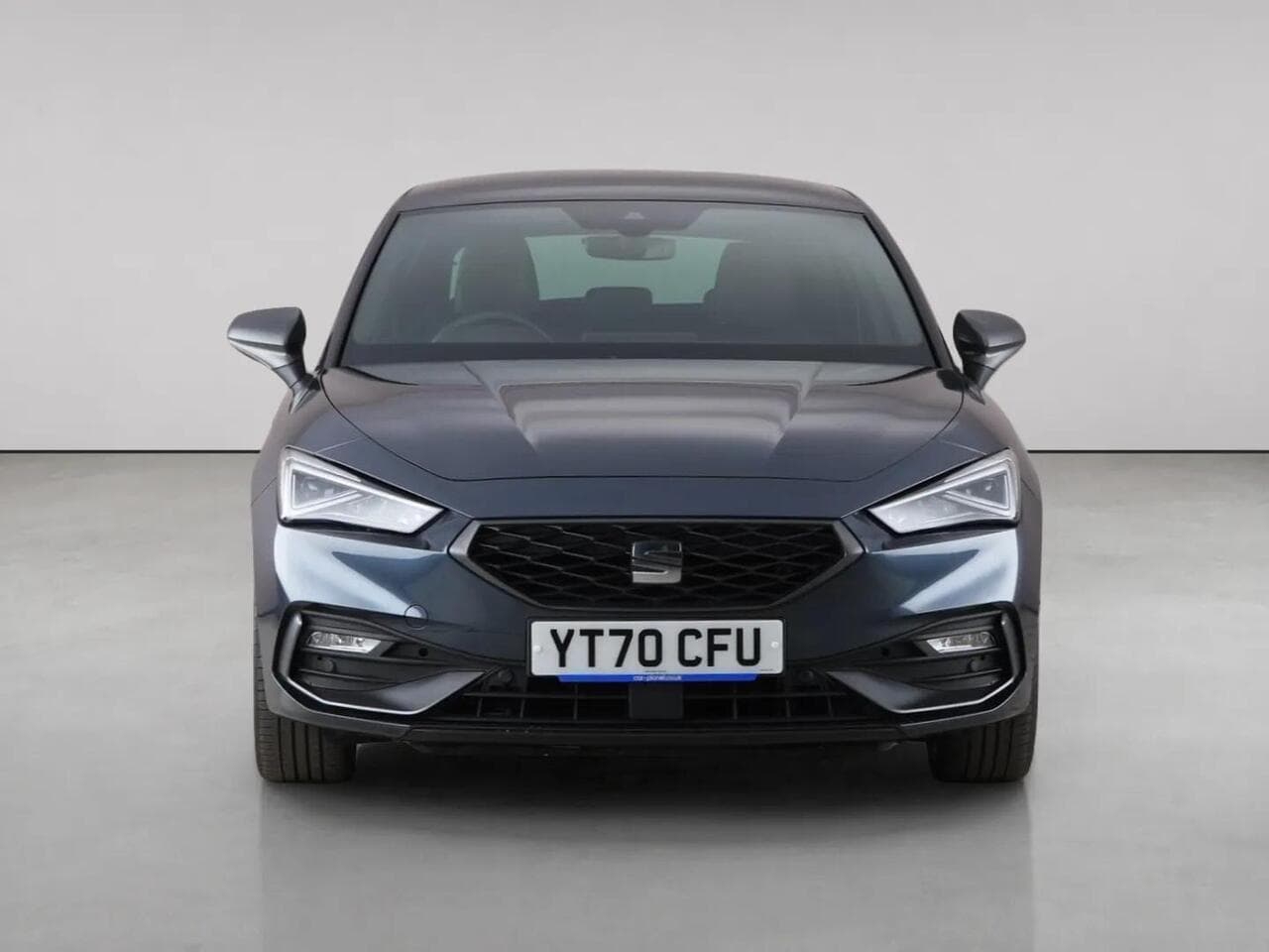SEAT Leon thumbnail Front