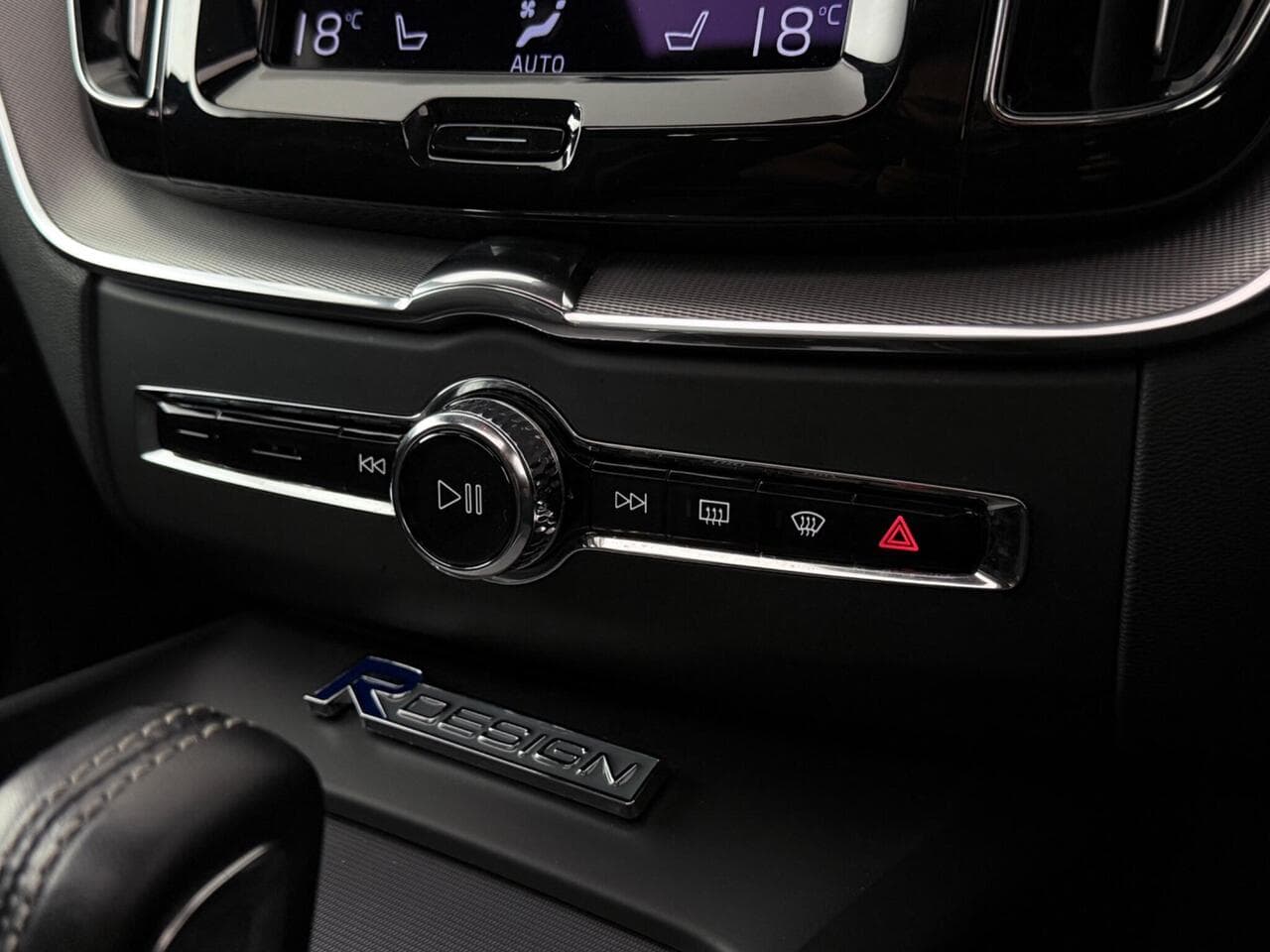 Volvo XC60 thumbnail Misc Controls