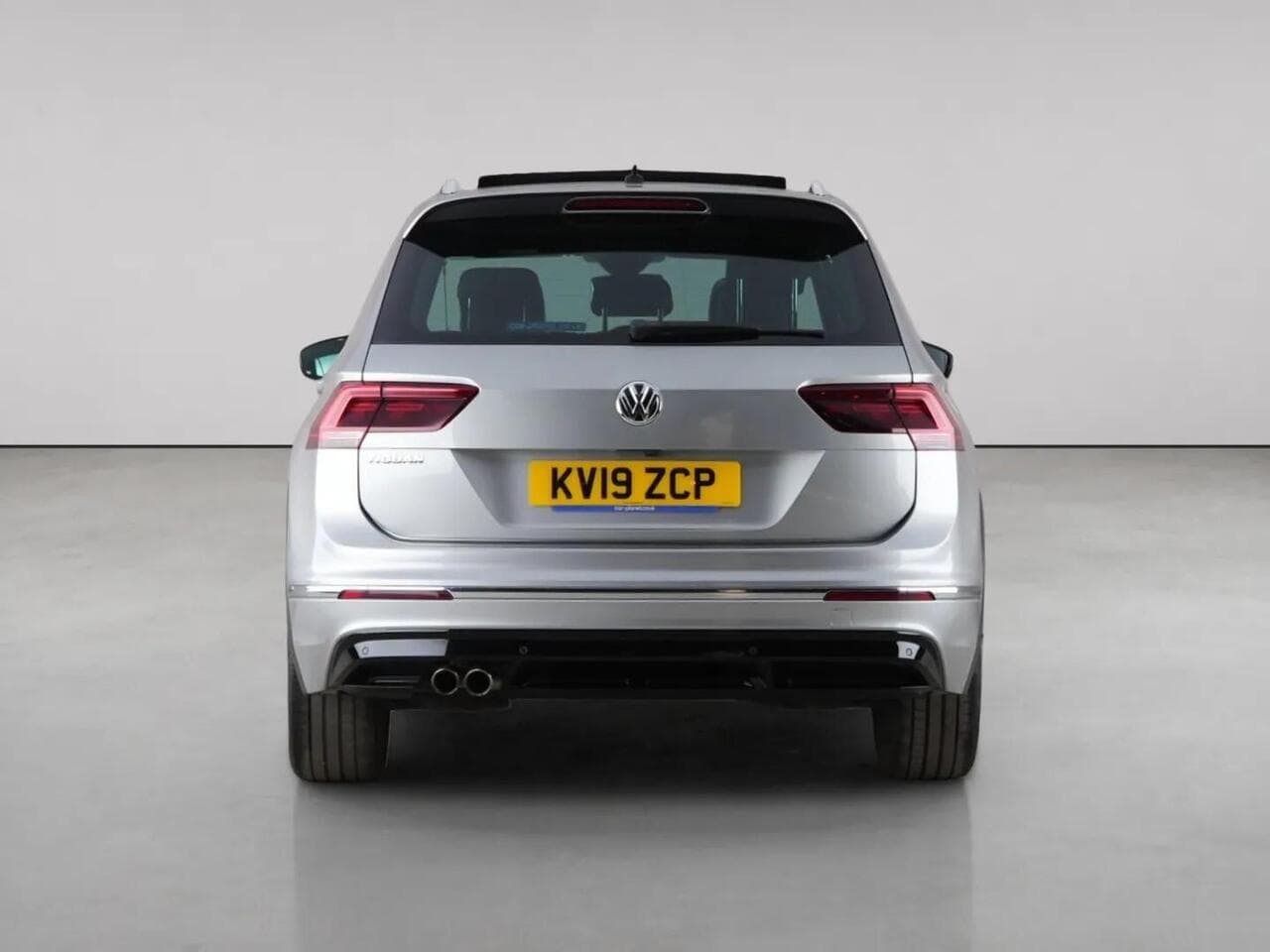 Volkswagen Tiguan thumbnail Rear