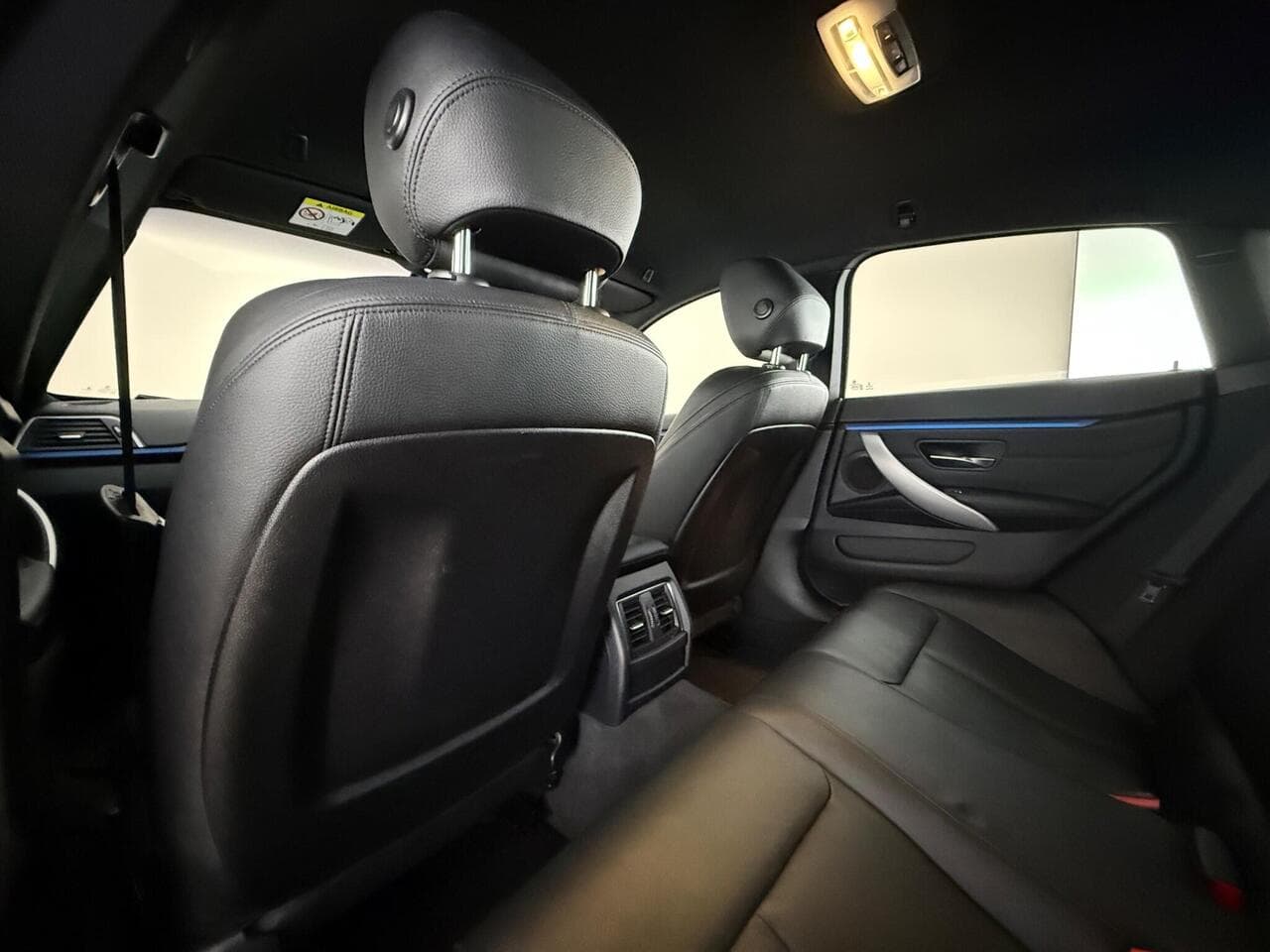 BMW 4 Series Gran Coupe thumbnail Seats Rear