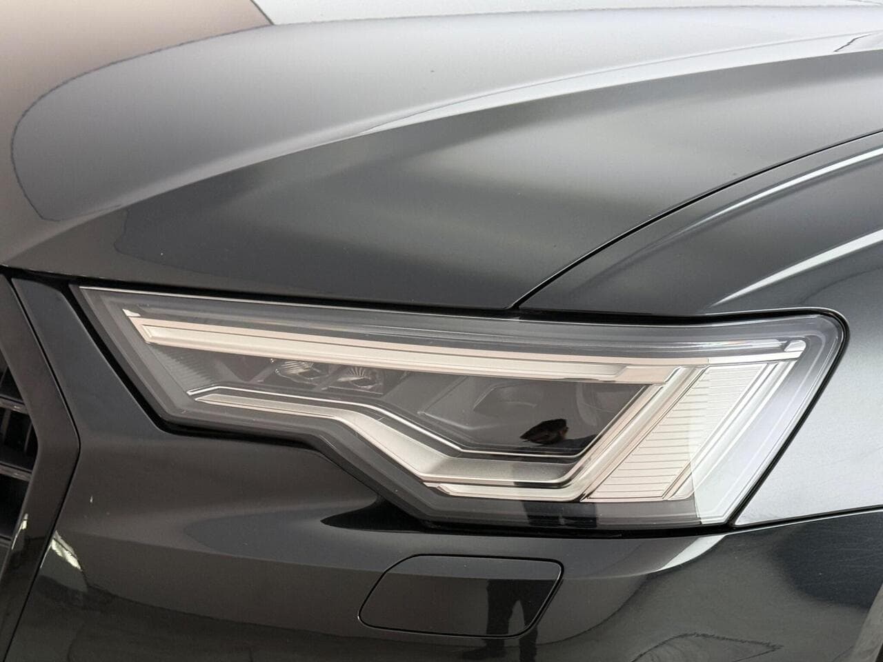 Audi A6 Saloon thumbnail Lights Front